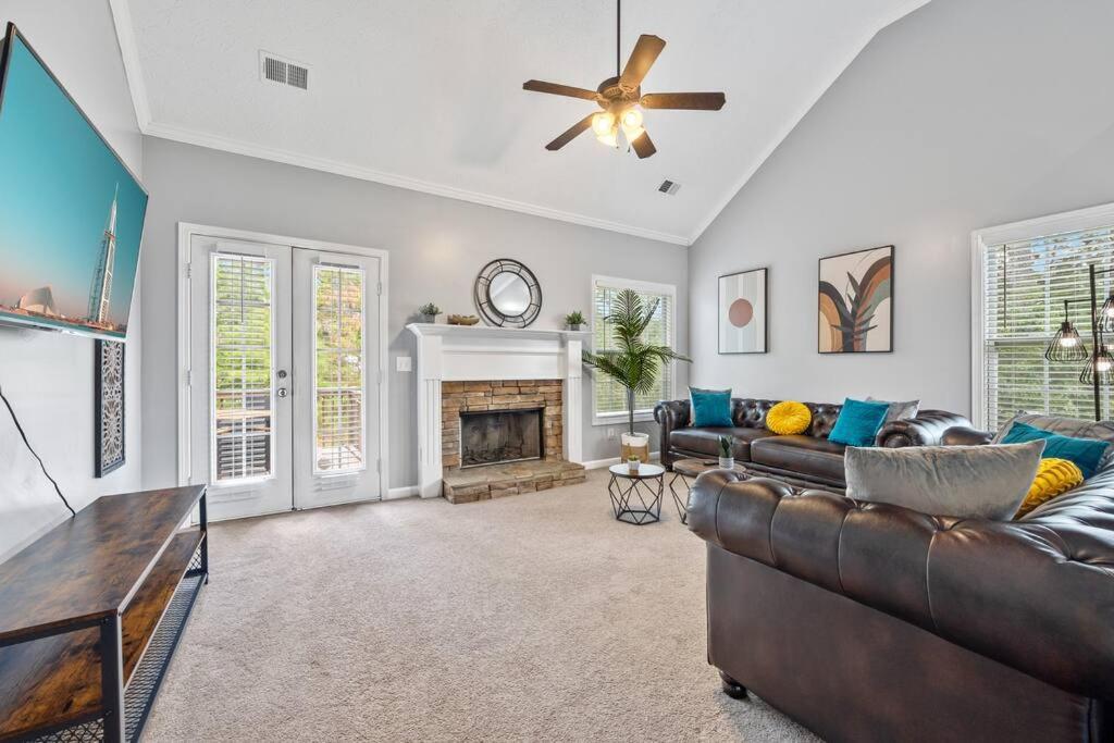 Four-Bedroom House photo 2