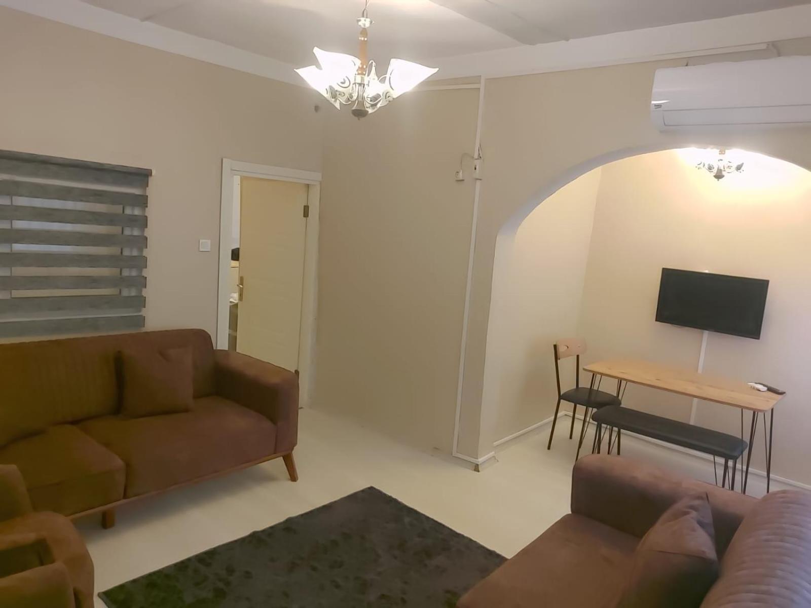 One-Bedroom Apartment photo 2
