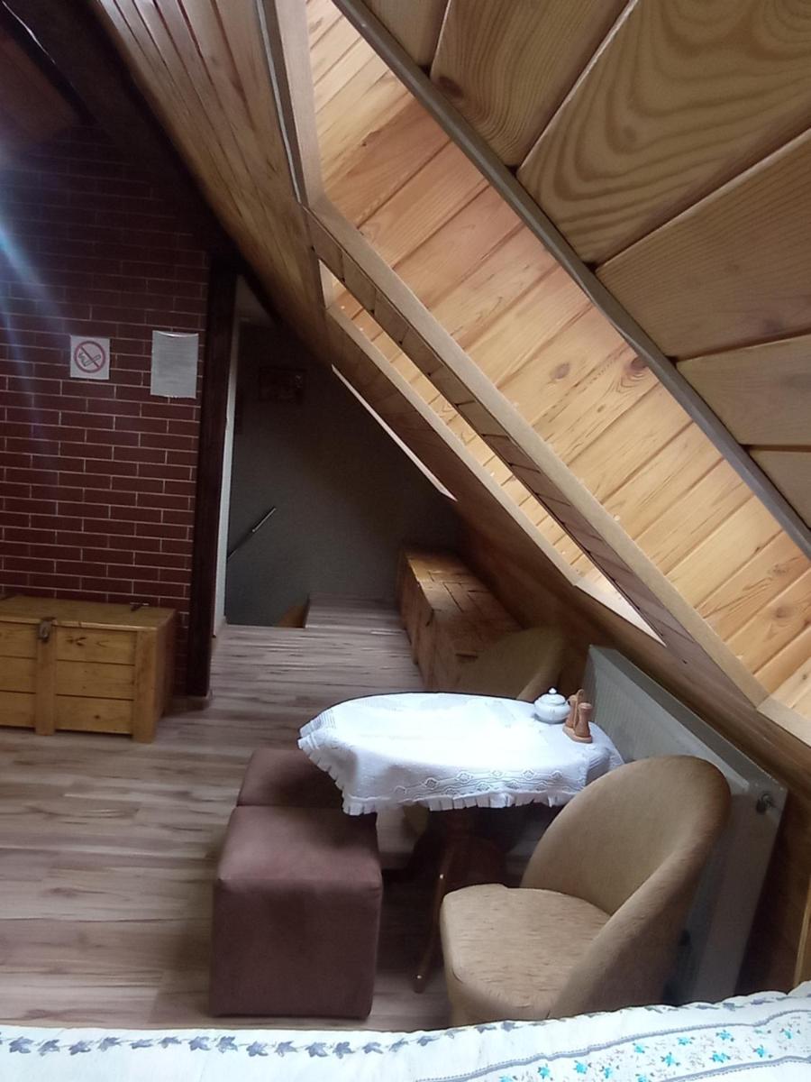 Basic Triple Room - Photo 13