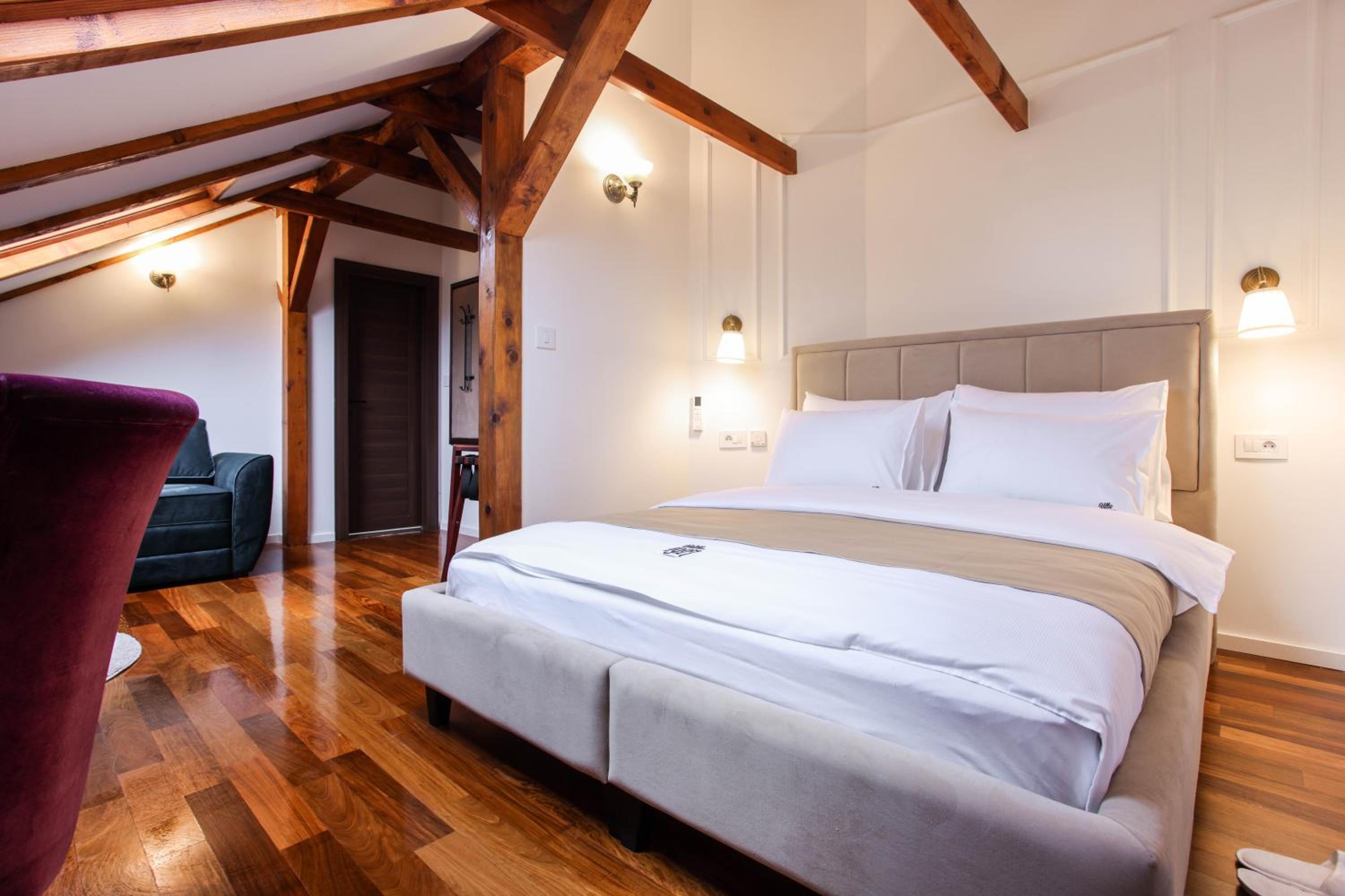 Standard Triple Room - Photo 14