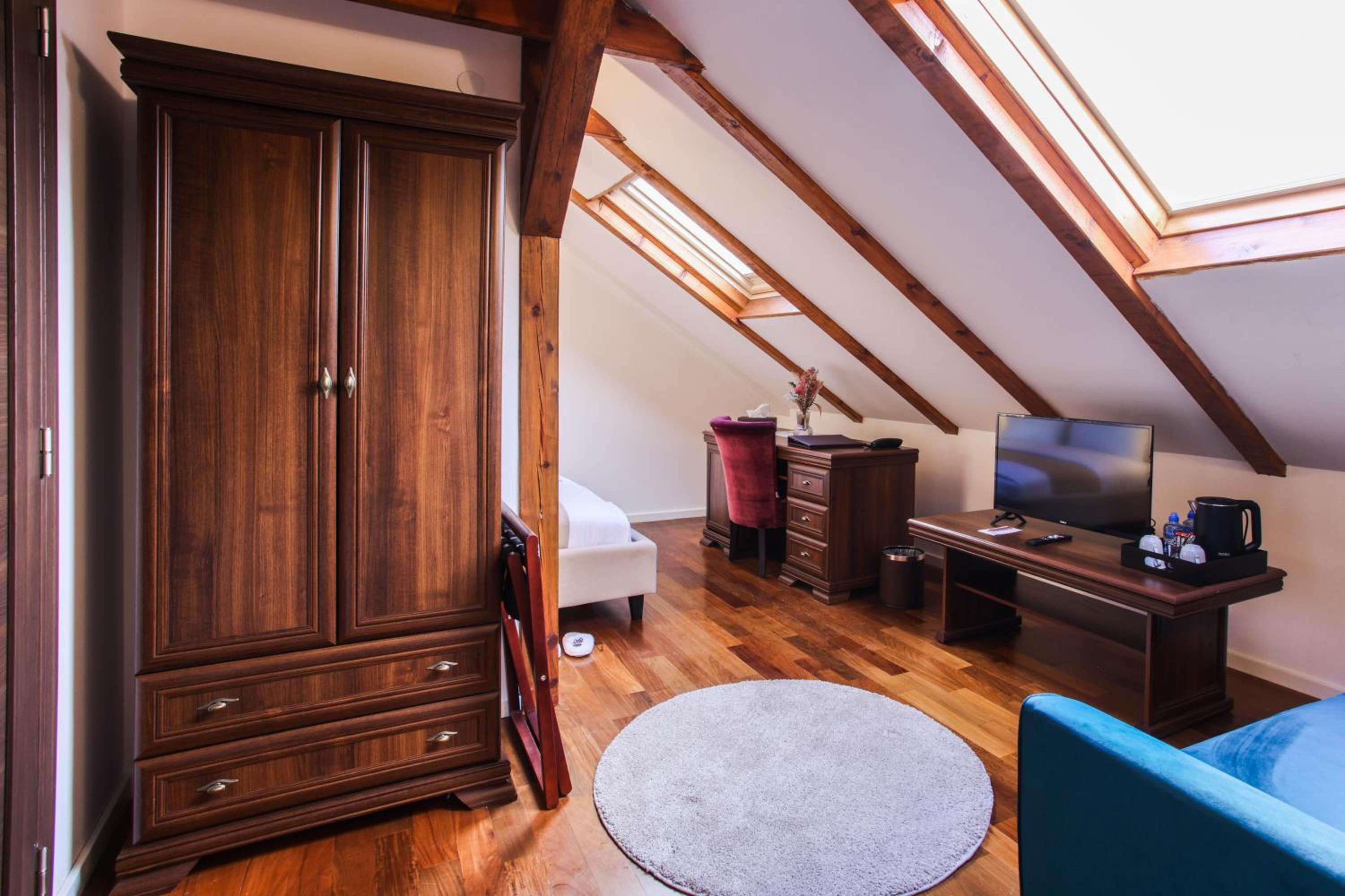 Standard Triple Room - Photo 5