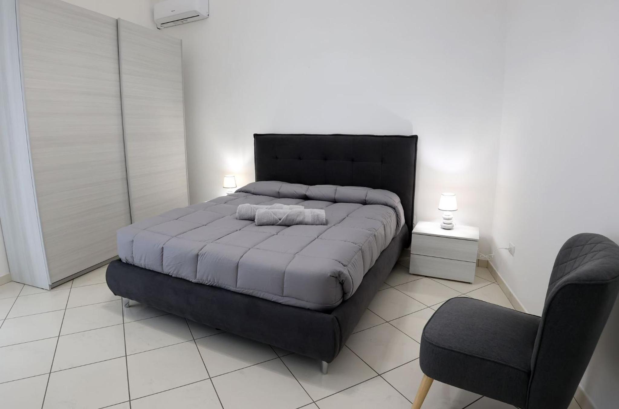 Two-Bedroom House photo 2