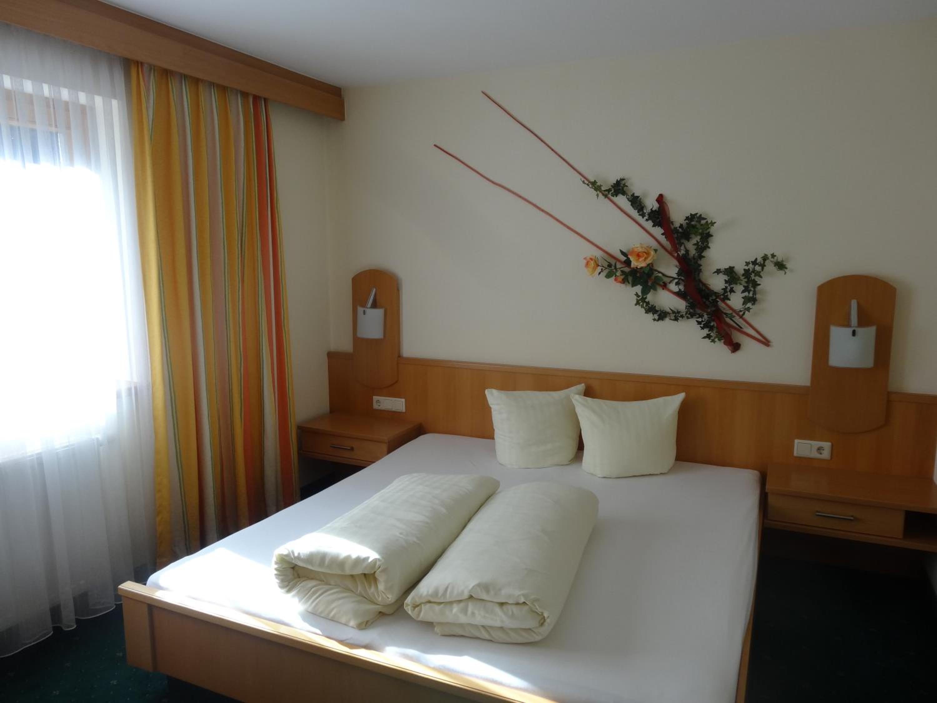 Deluxe Two-Bedroom Apartment