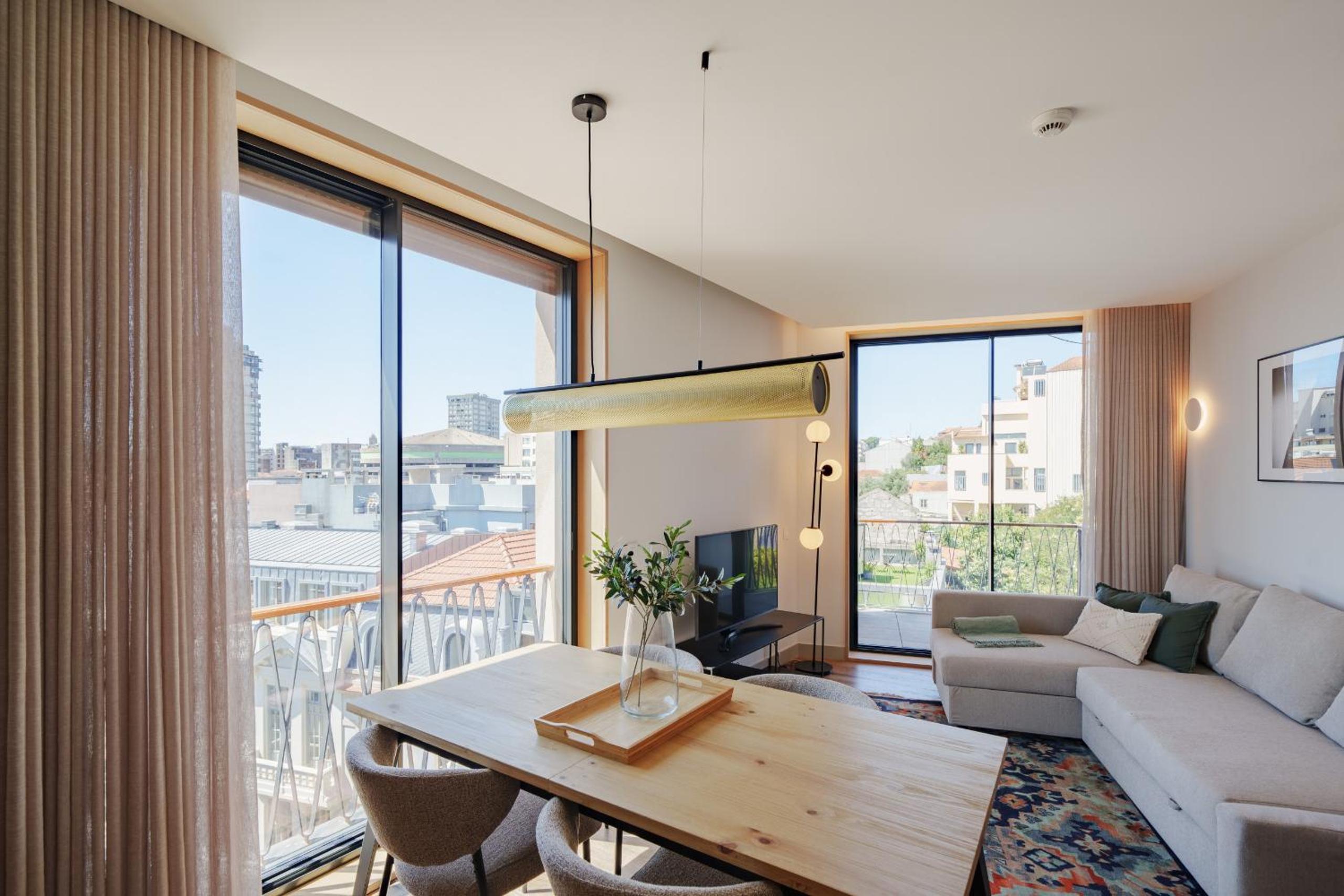 Deluxe Apartment