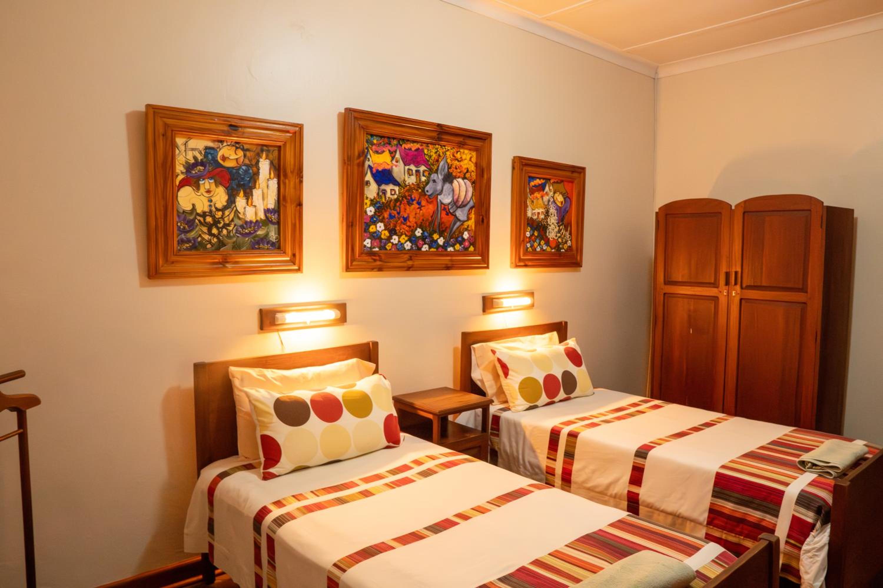 Twin Room with Private External Bathroom