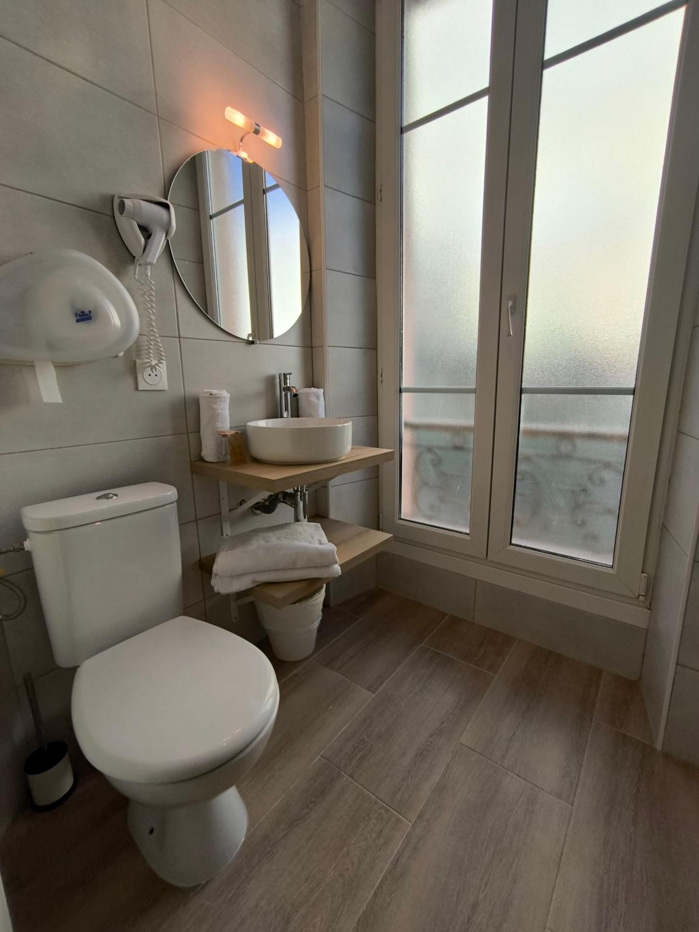 Double Room - Photo 4