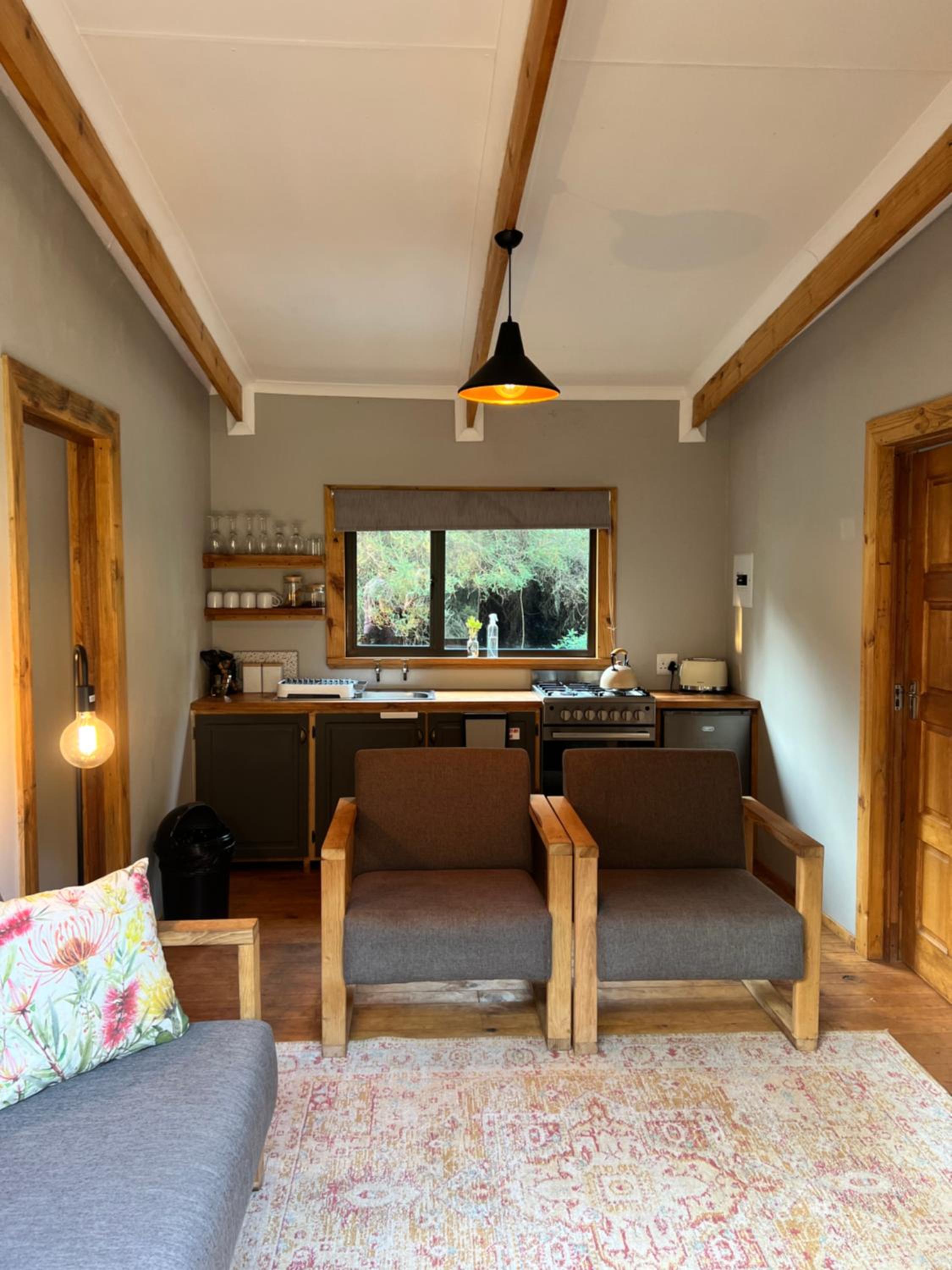Deluxe Bungalow - Photo 8