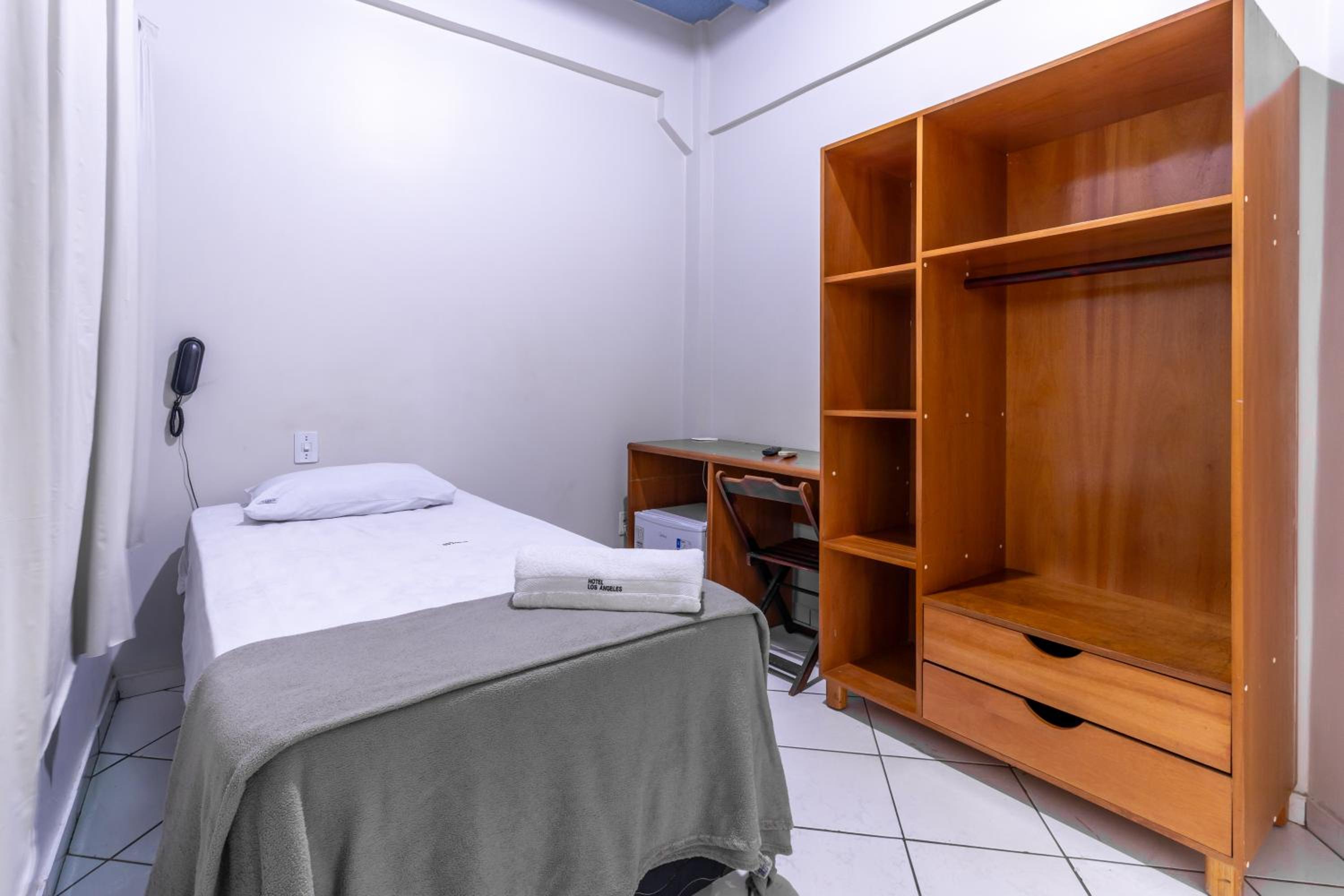 Single Room photo 2