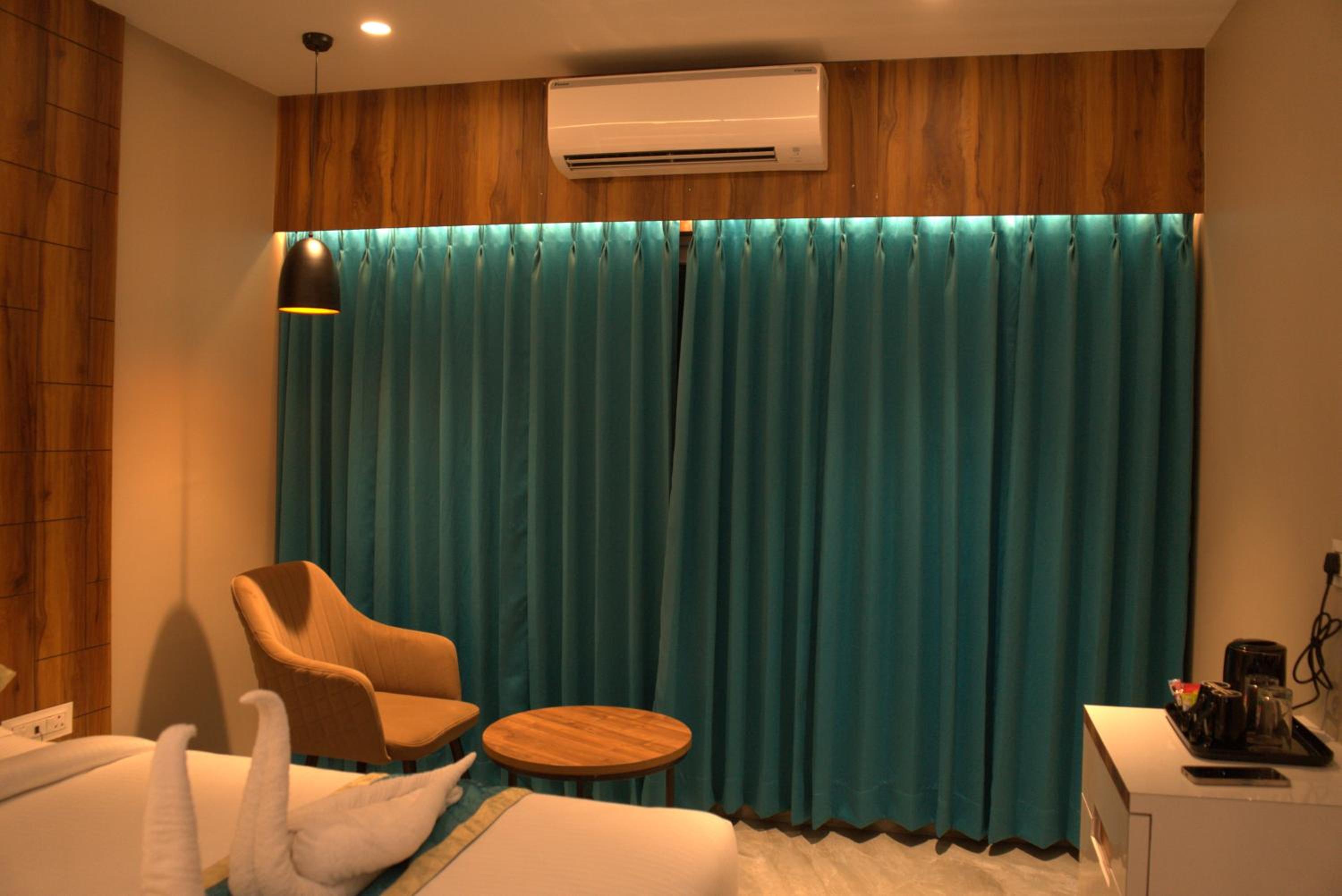 Double or Twin Room - Photo 7