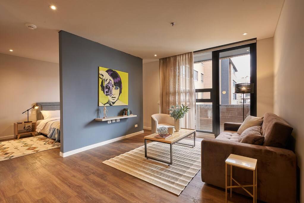 Apartment photo 2