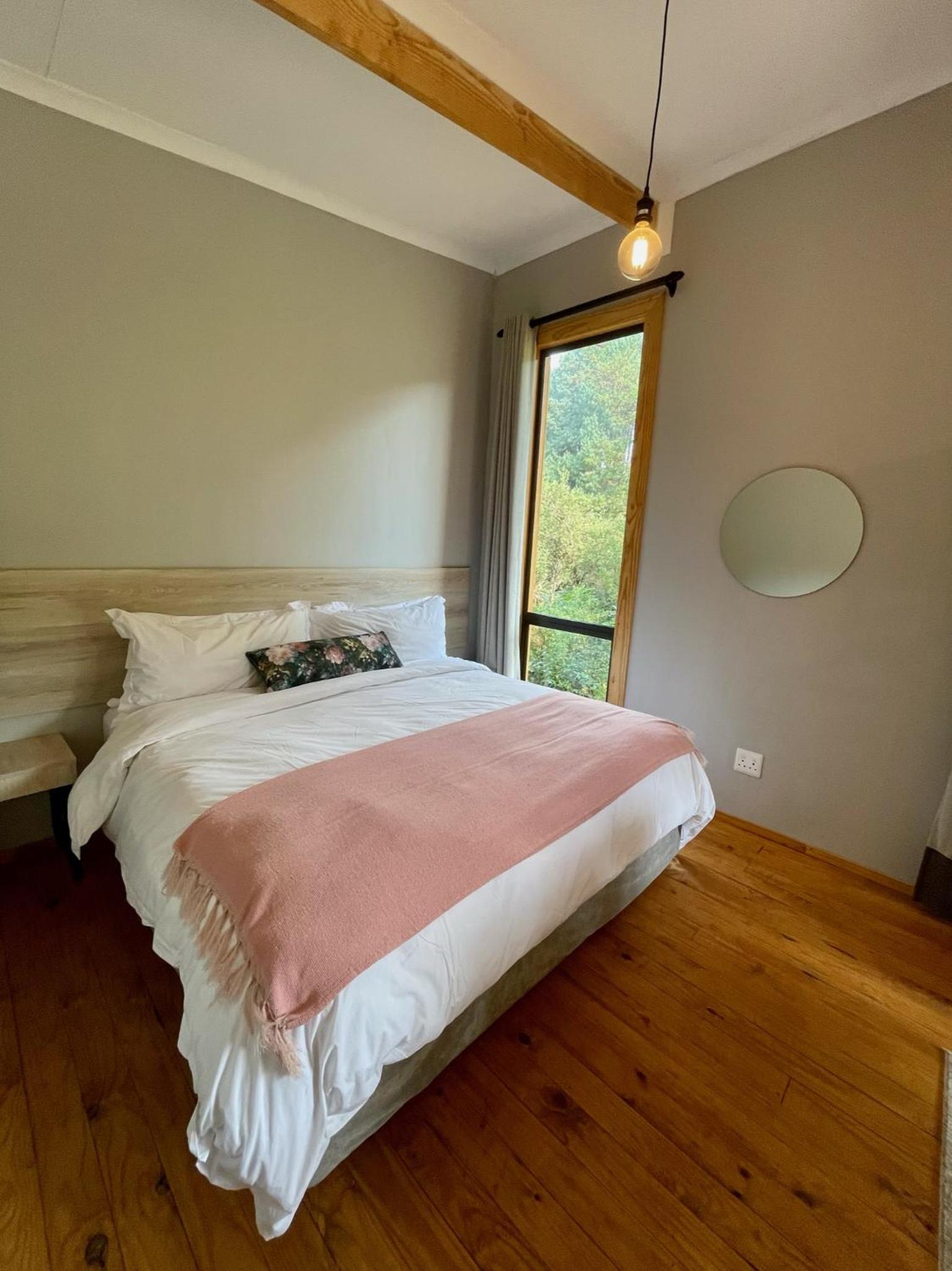 One-Bedroom Bungalow photo 1