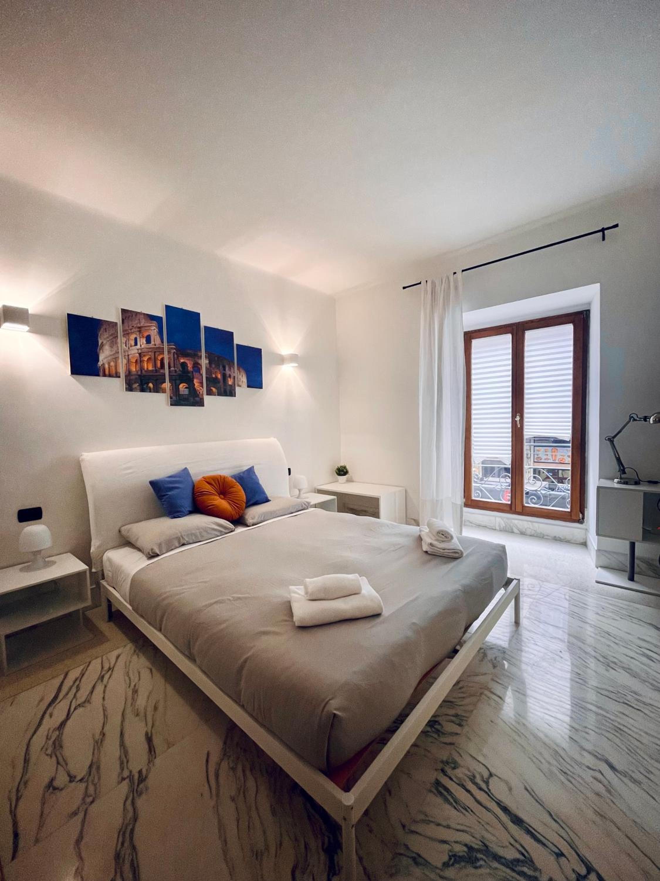 Double Room with Private Bathroom photo 2