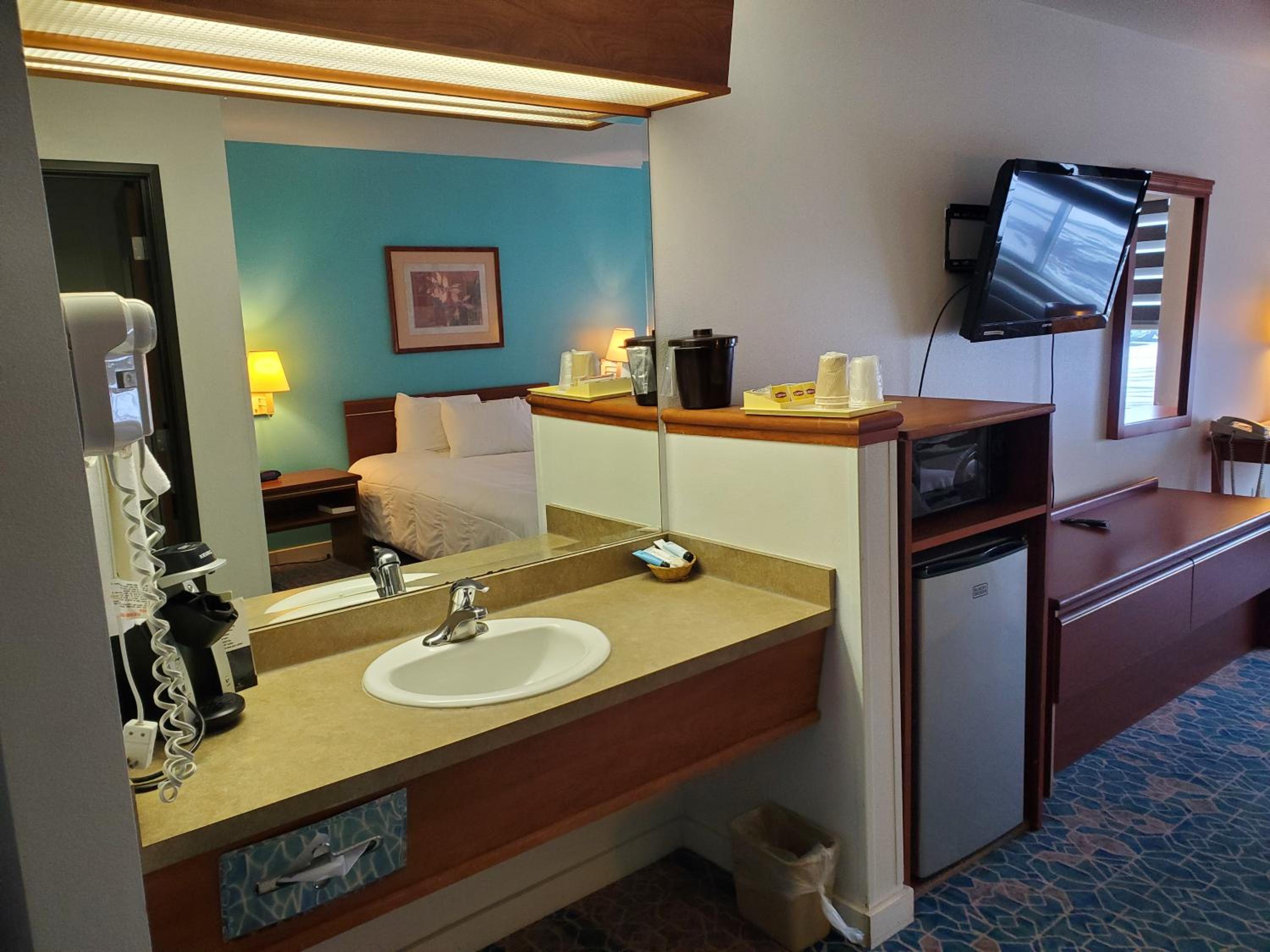 Deluxe Queen Room photo 3
