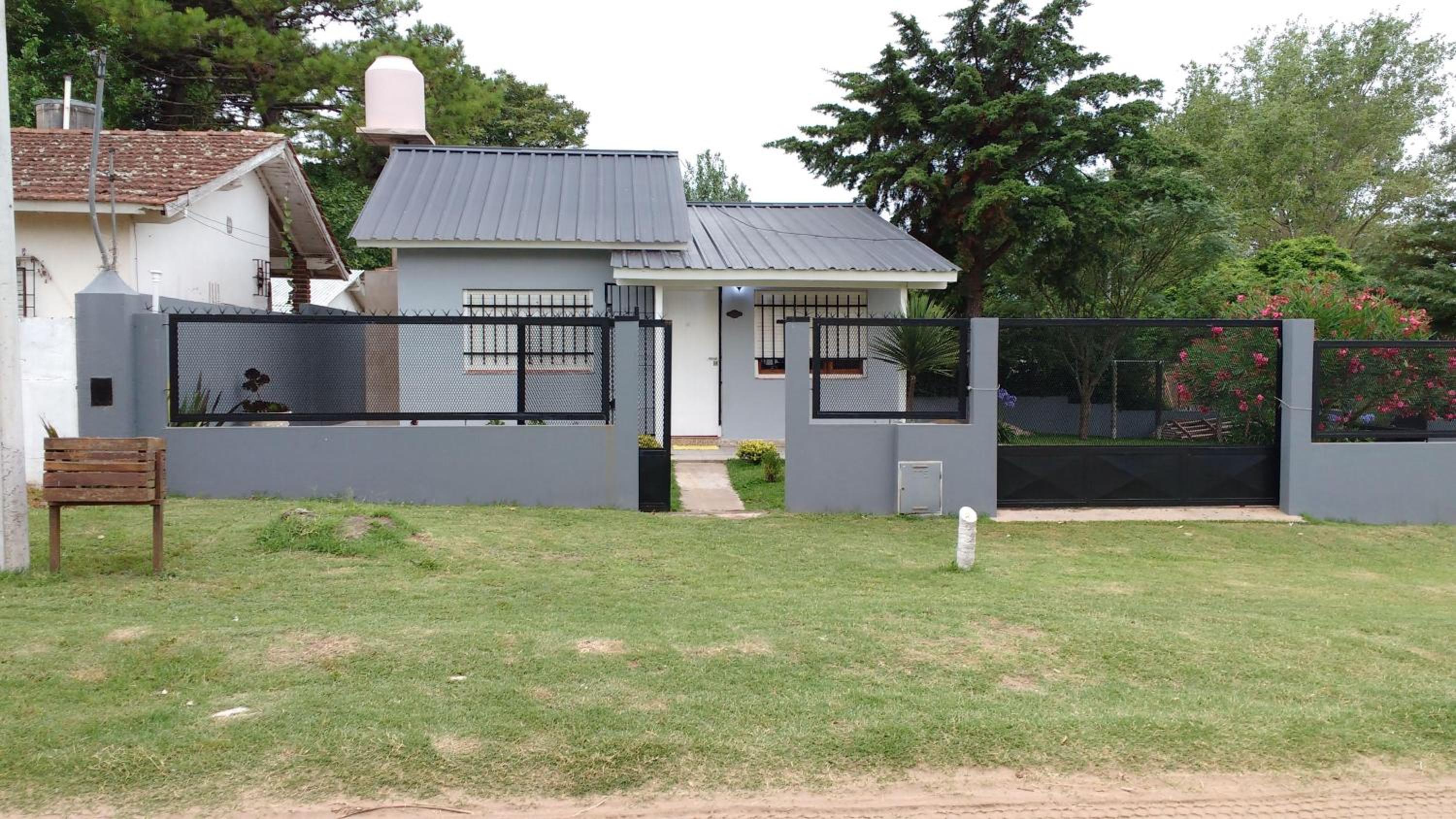 One-Bedroom House photo 3
