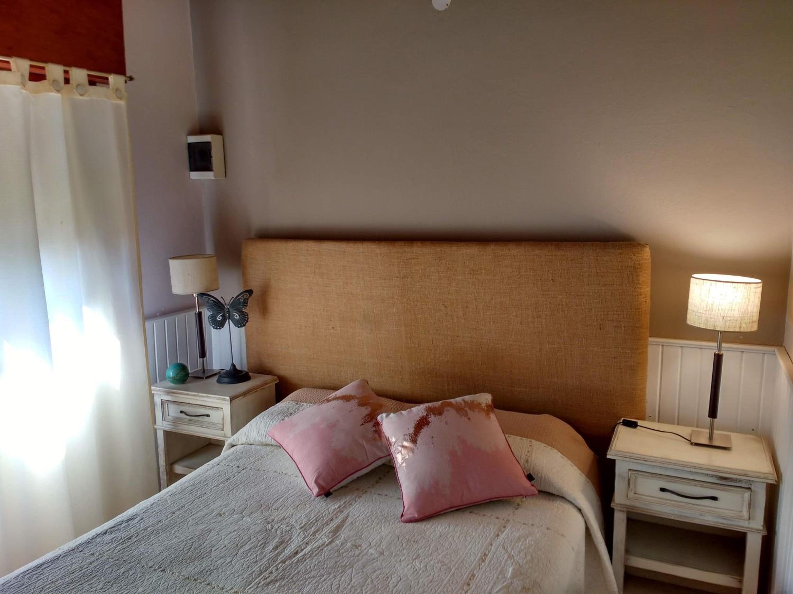 One-Bedroom House photo 1