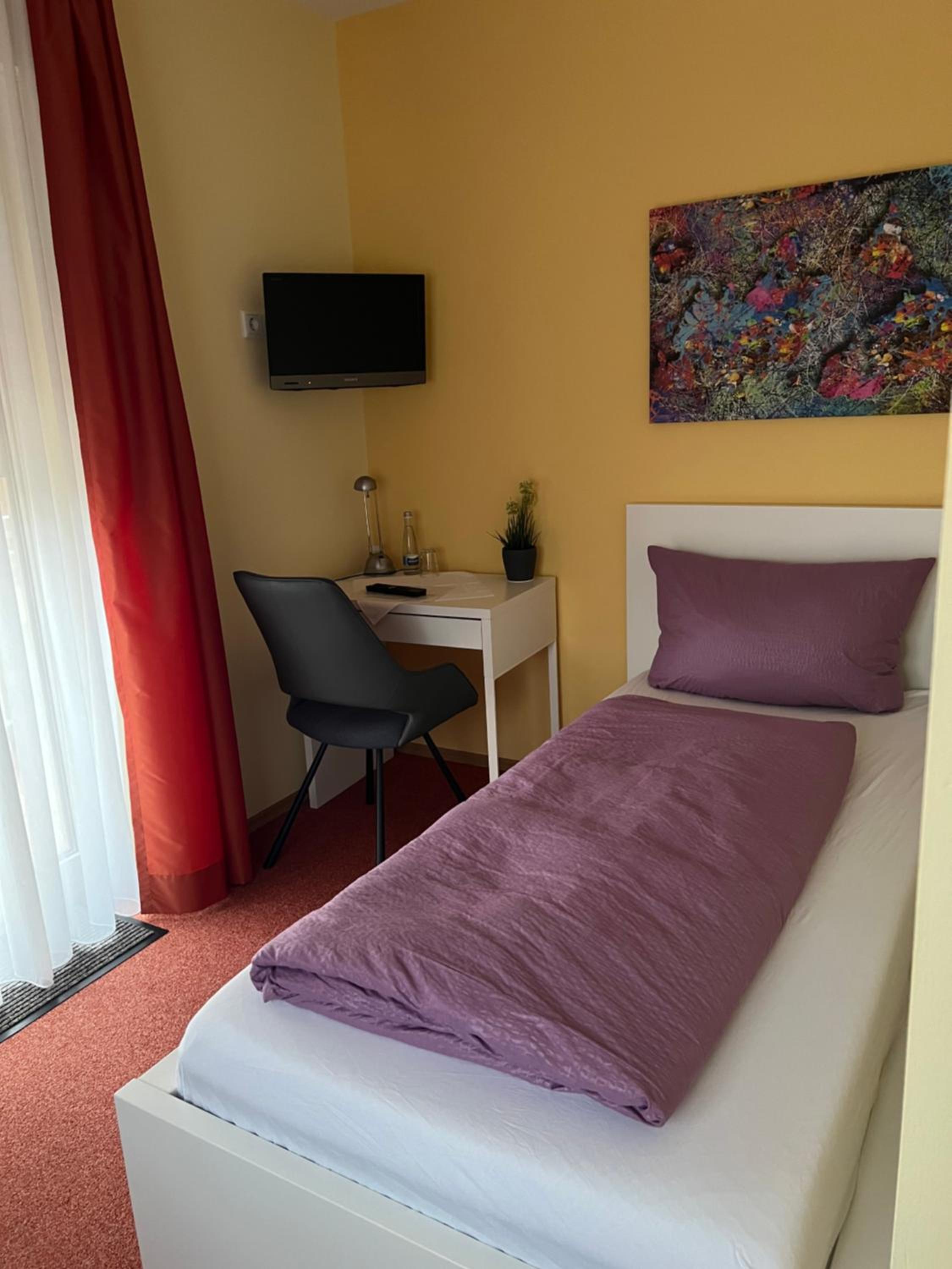 Single Room with Balcony photo 1