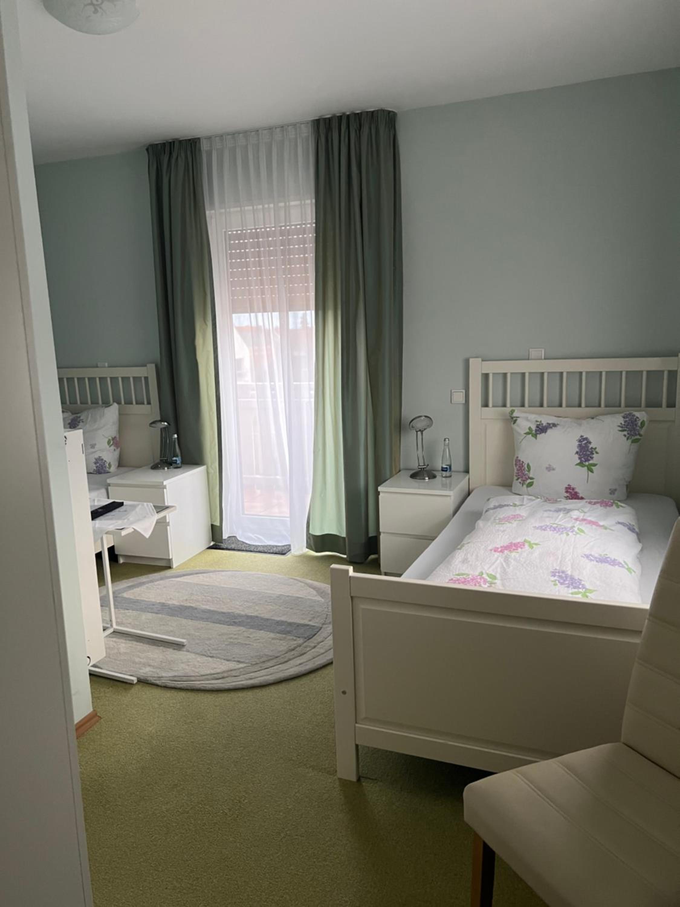 Twin Room with Balcony - Photo 1
