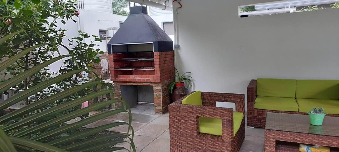 Villa photo 2