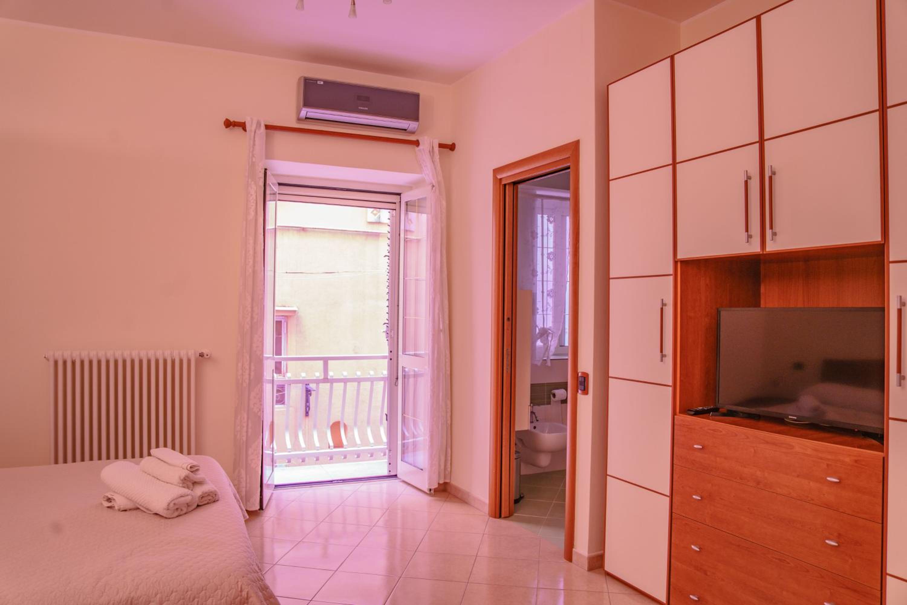 Deluxe Double Room photo 3