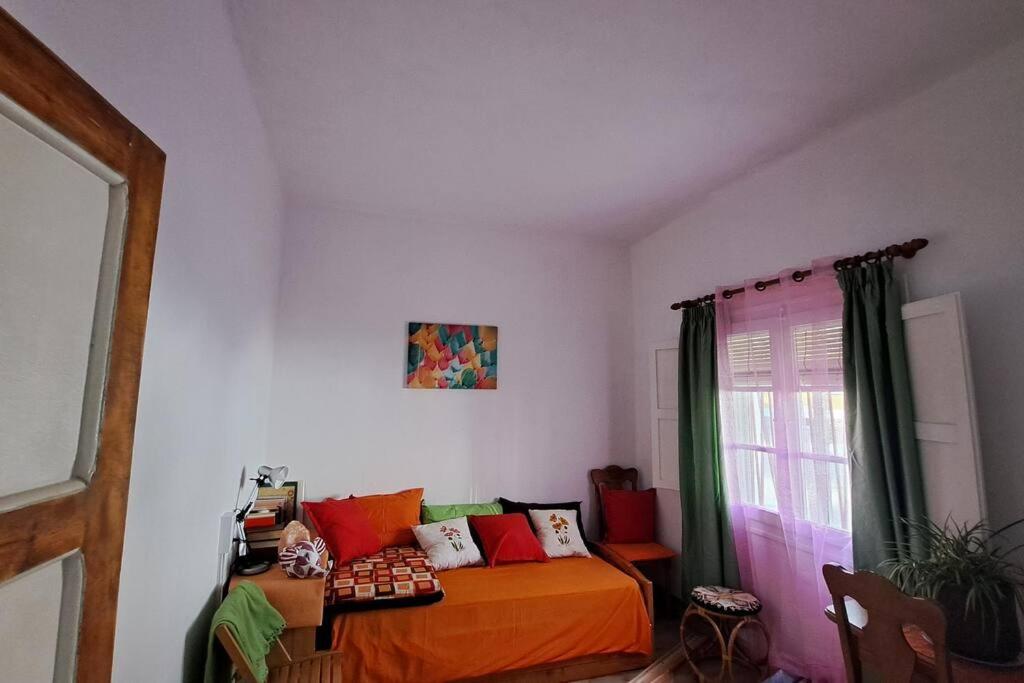 Casa adosada de tres habitaciones