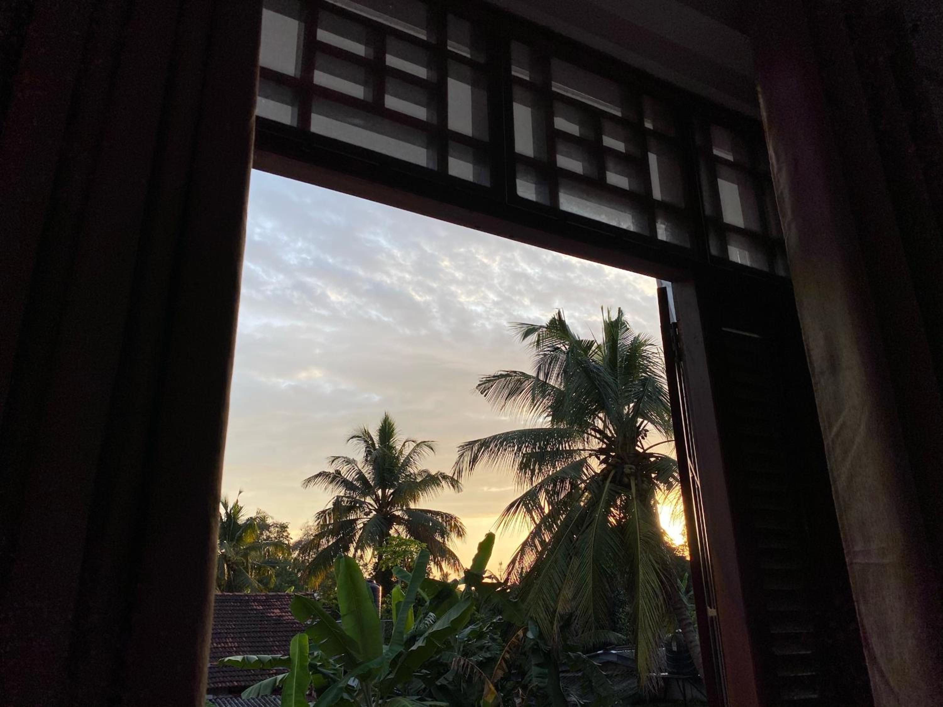 Deluxe Double Room with Balcony photo 2