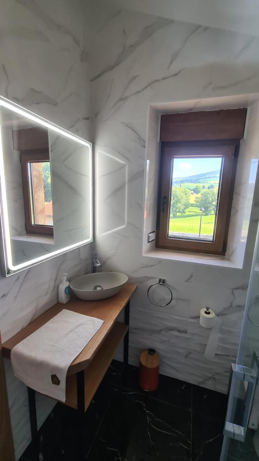 One-Bedroom House photo 2