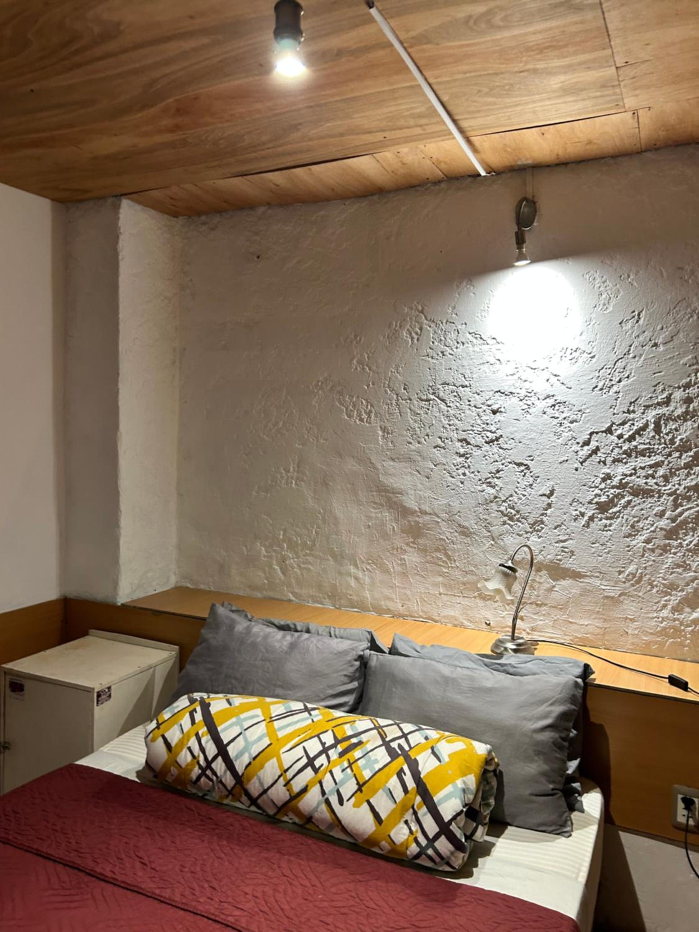 Standard Double Room with Shared Bathroom photo 2