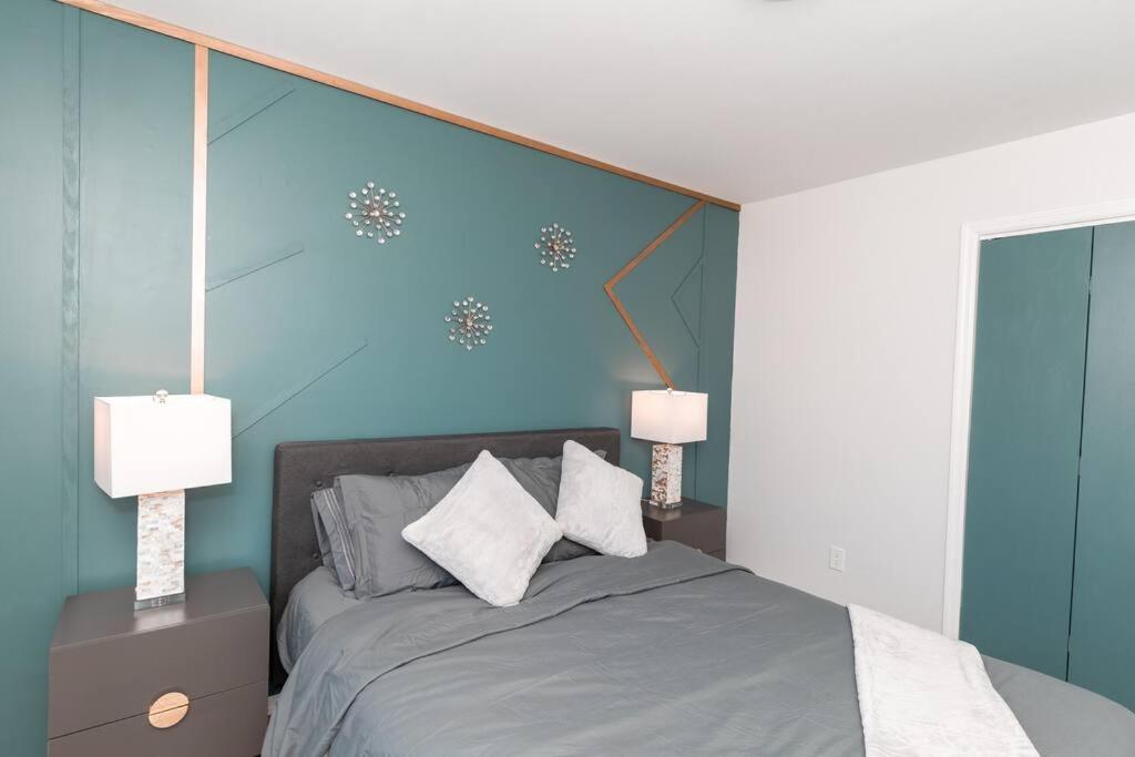 Four-Bedroom House photo 1