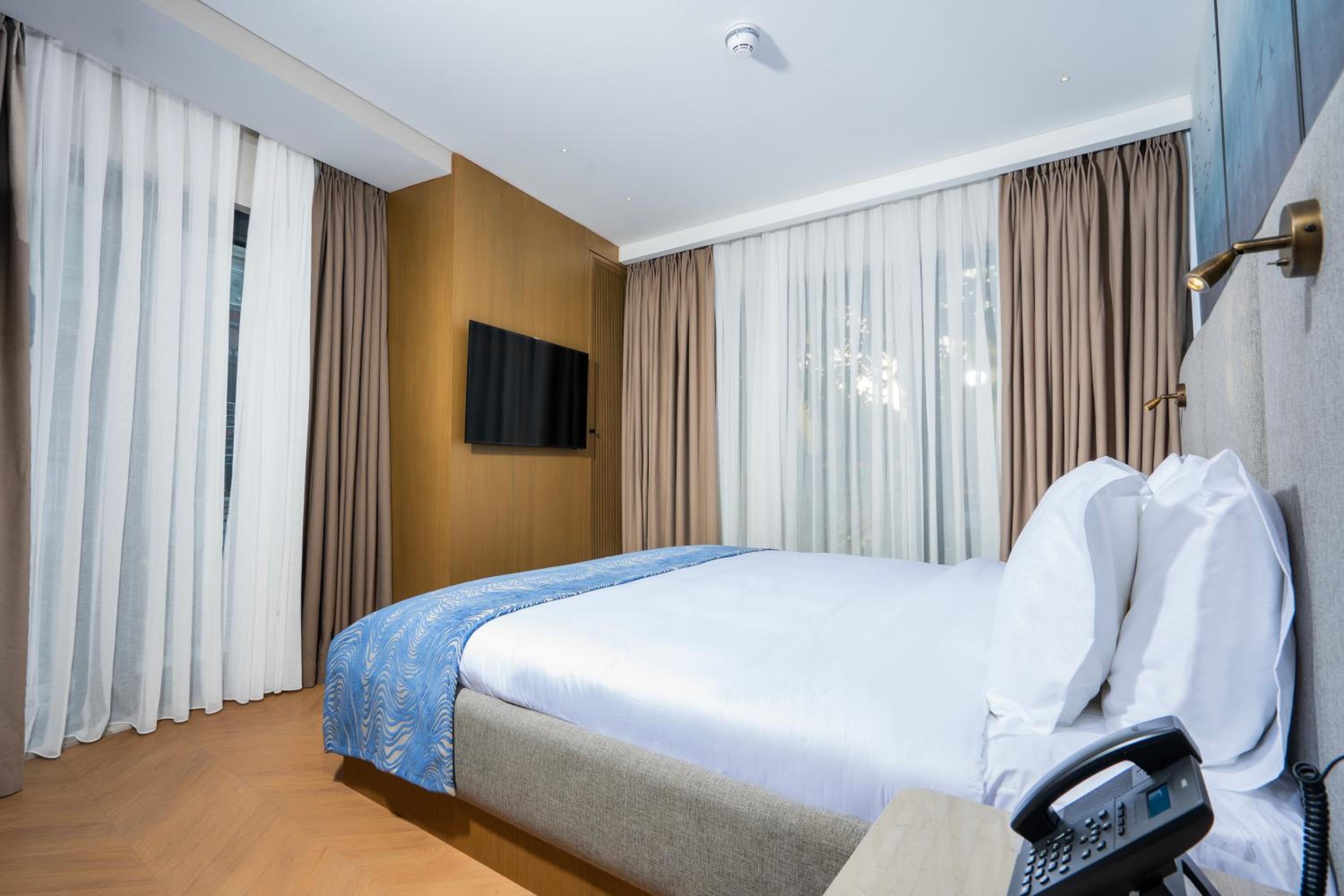 King Suite photo 2