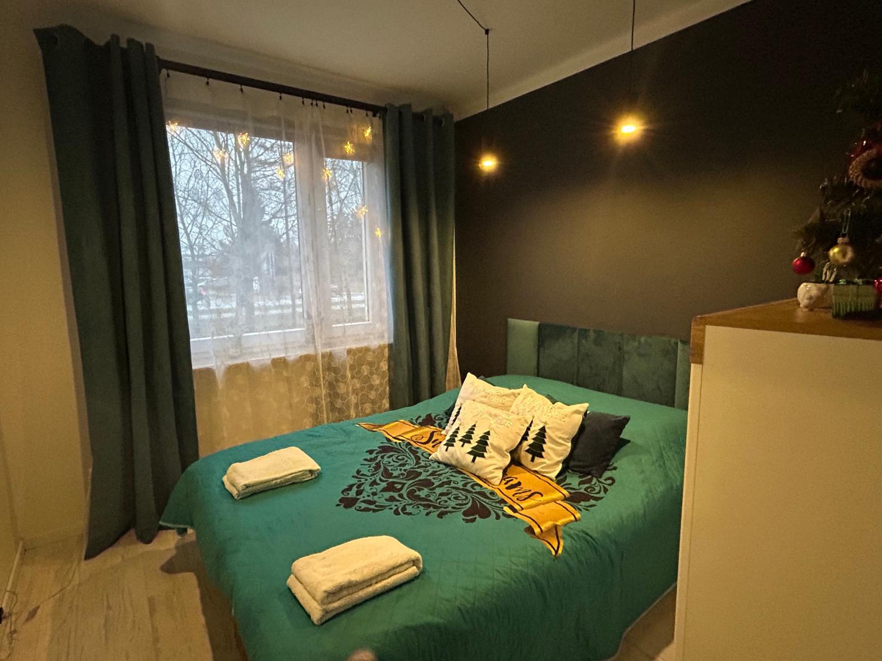 One-Bedroom Apartment - Photo 32