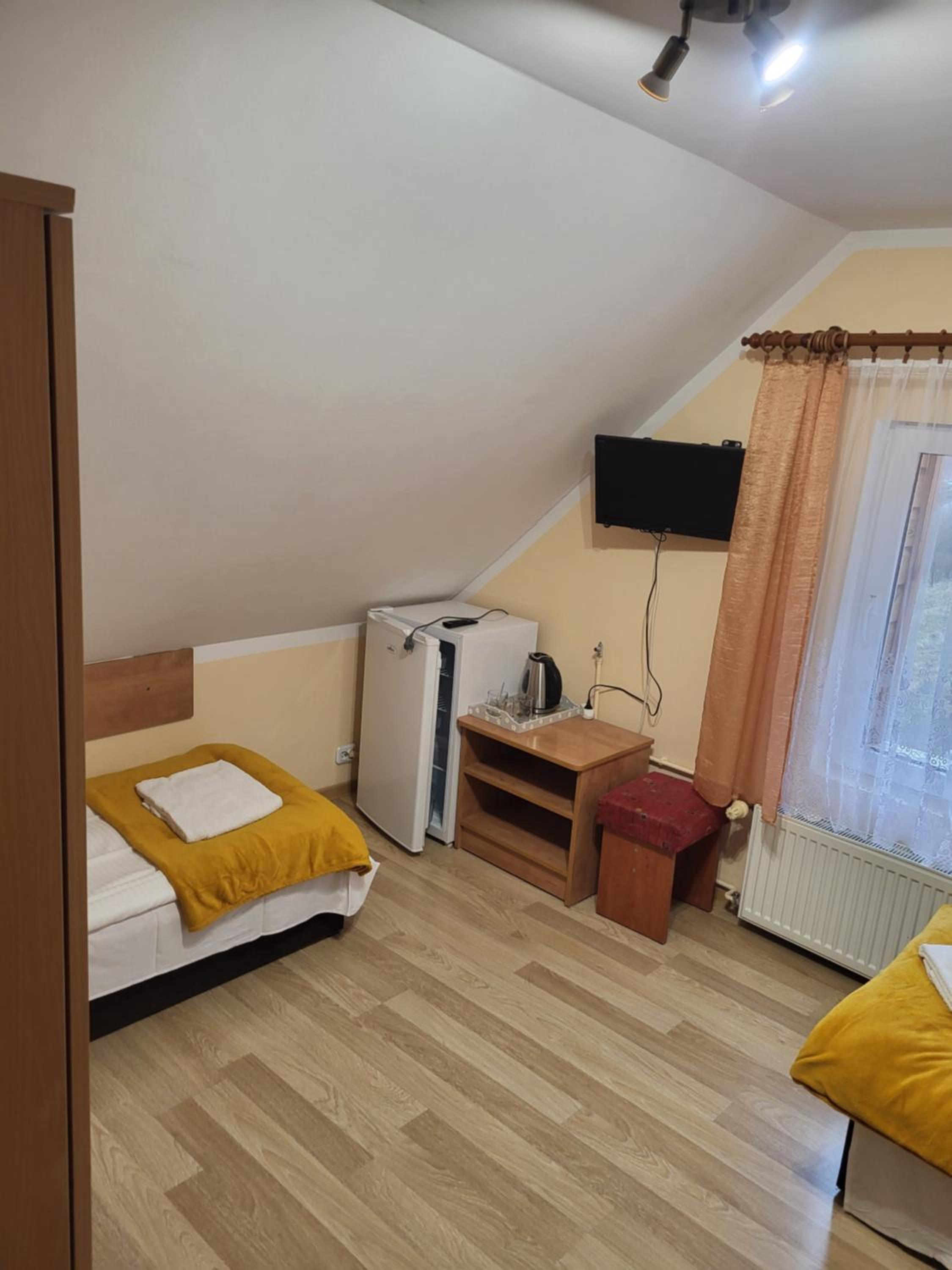 Triple Room with Private Bathroom photo 2