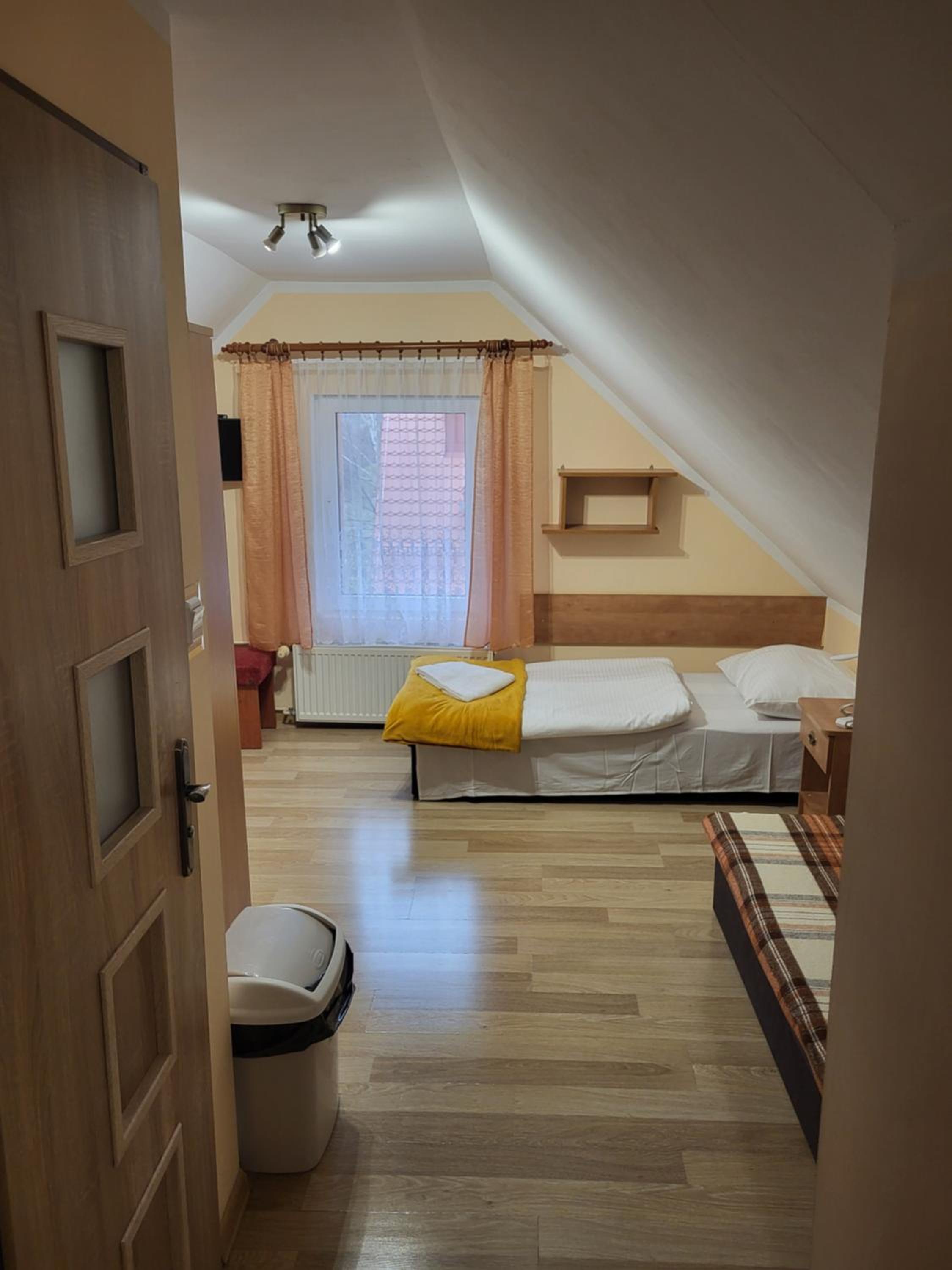 Triple Room with Private Bathroom photo 3