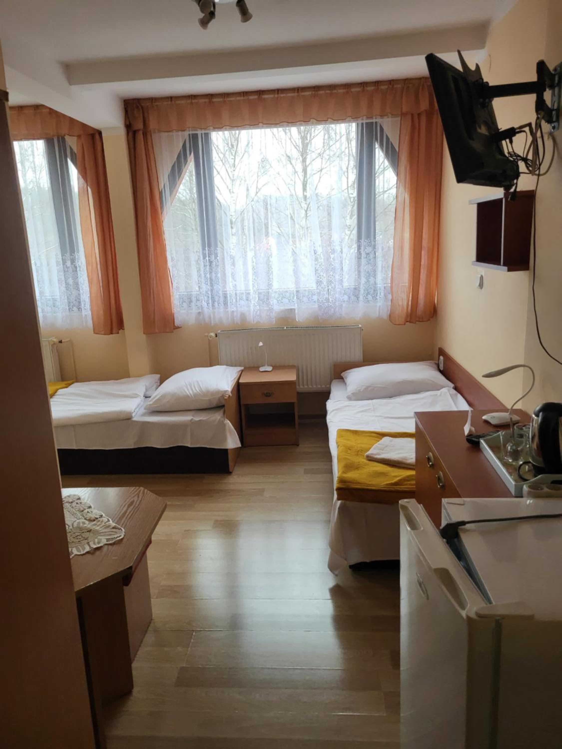 Triple Room with Private Bathroom photo 1
