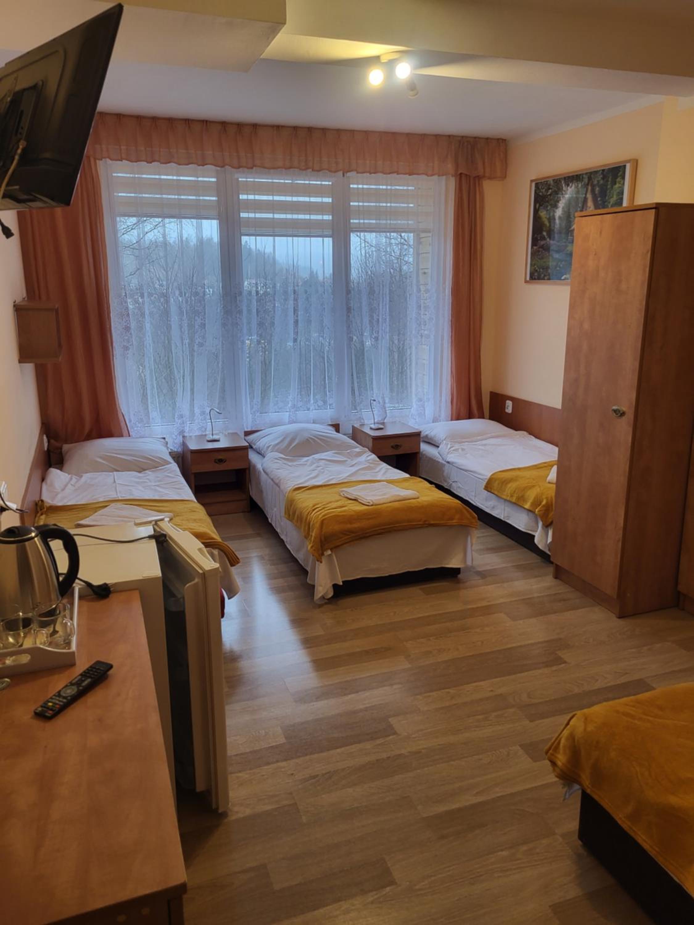 Quadruple Room with Bathroom photo 1