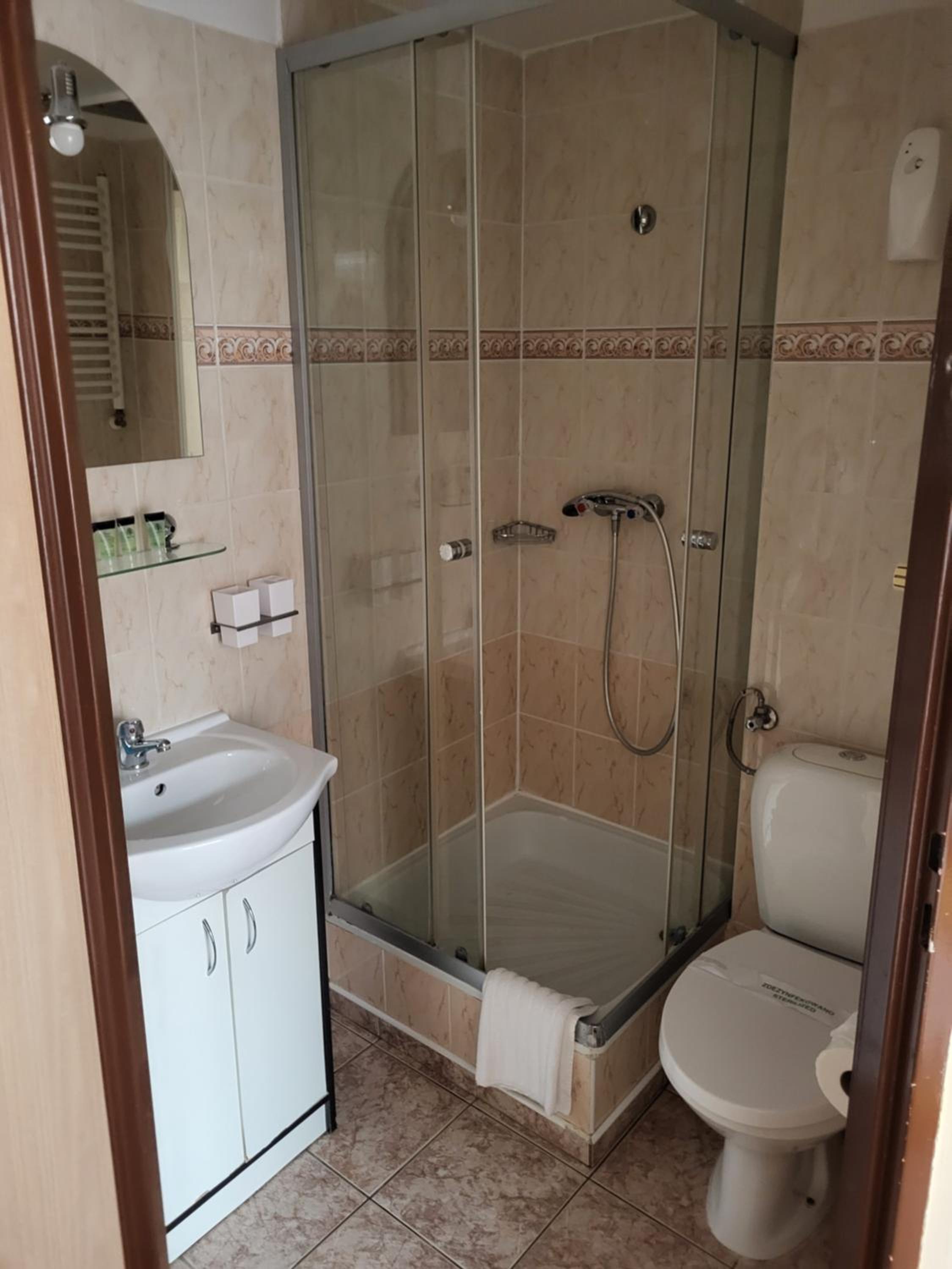 Quadruple Room with Bathroom photo 3