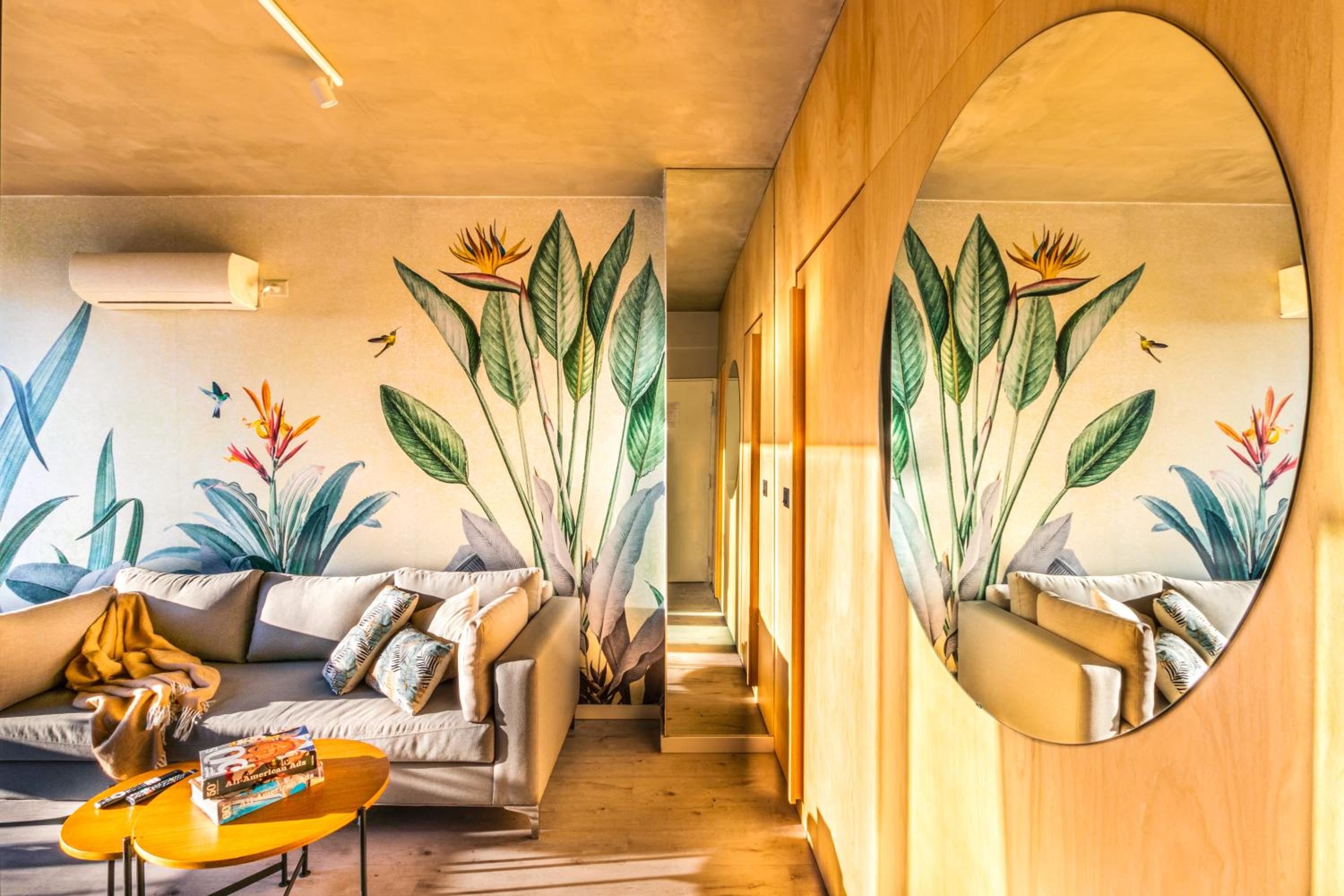 One-Bedroom Apartment with Rooftop Spa Bath photo 1