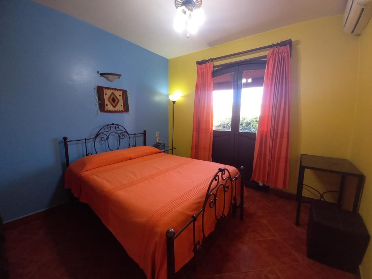 Double Room - Photo 6