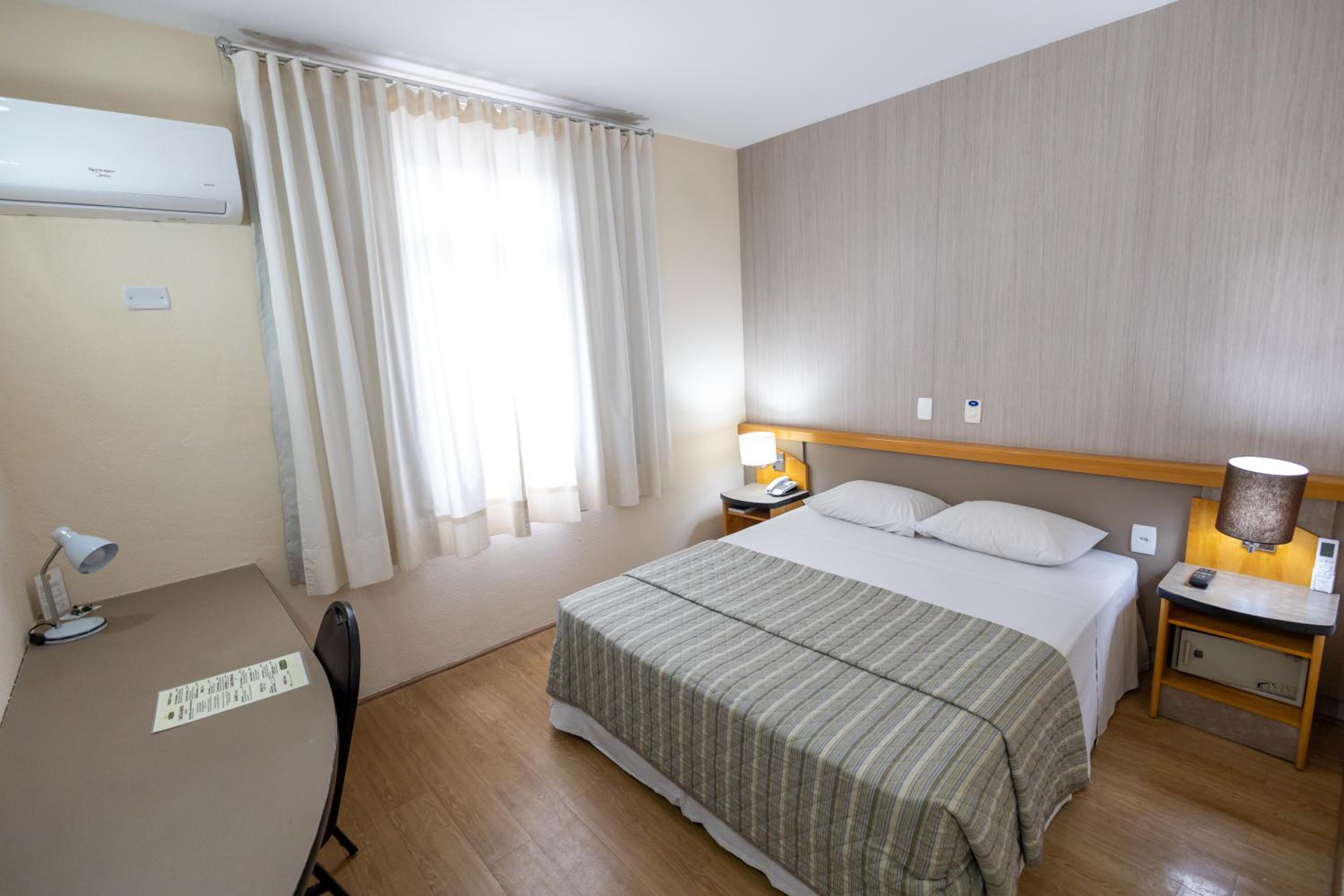 Standard Double Room - Photo 2