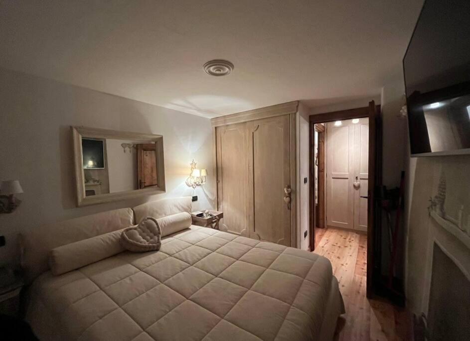 One-Bedroom Apartment photo 3