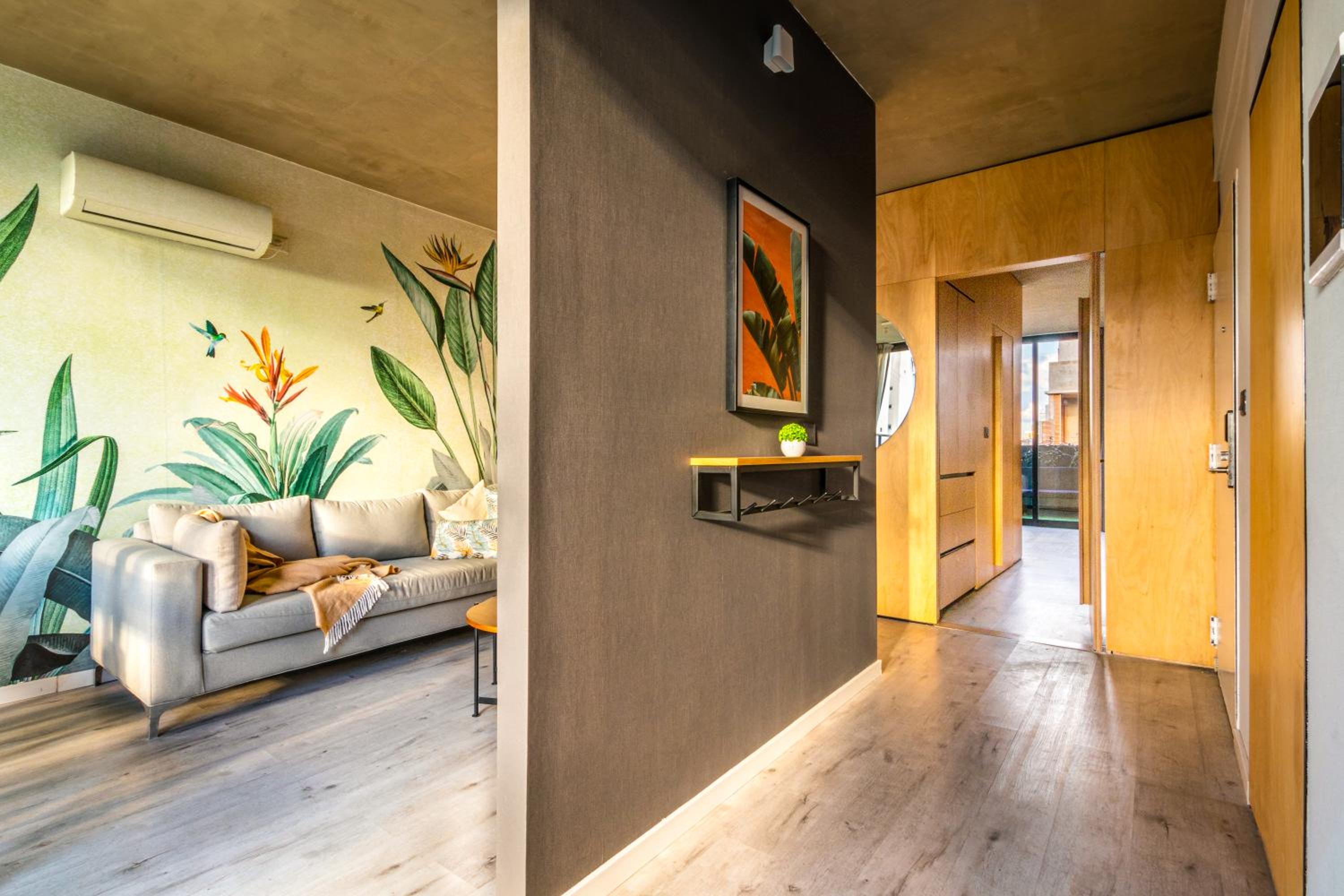 One-Bedroom Apartment with Rooftop Spa Bath photo 3