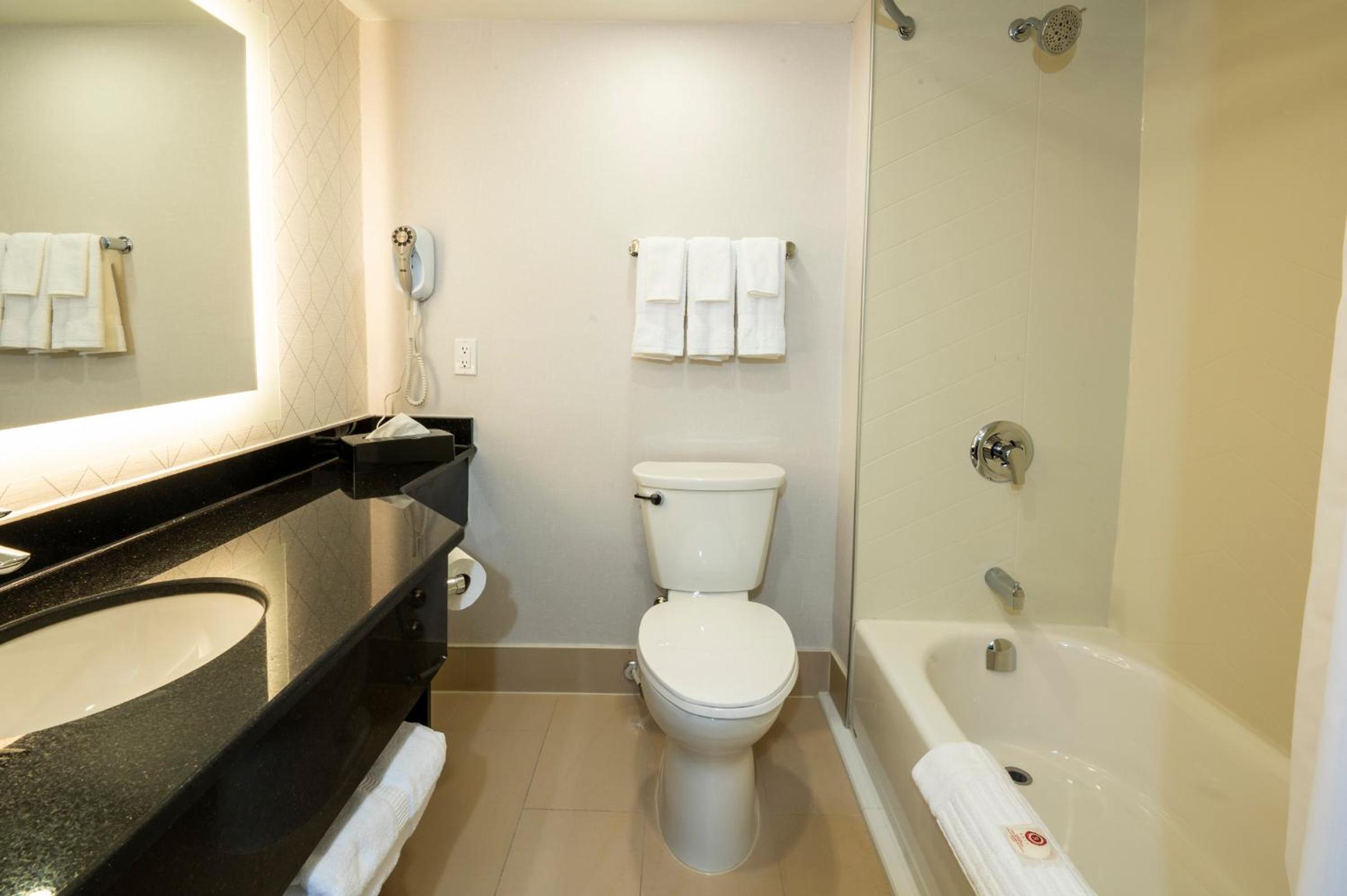 King Room  with Sofa-Bed - Non Smoking - Photo 2