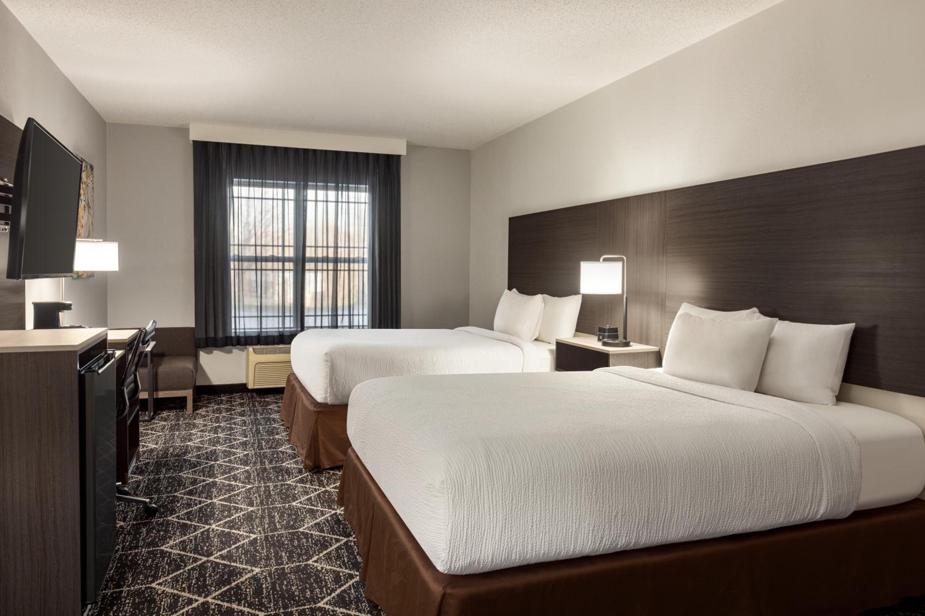 La Quinta Inn & Suites by Wyndham Lake George, Bilde 4