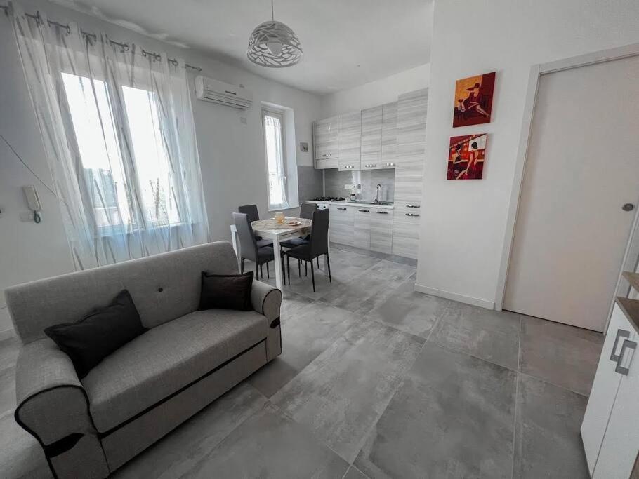 One-Bedroom House photo 3