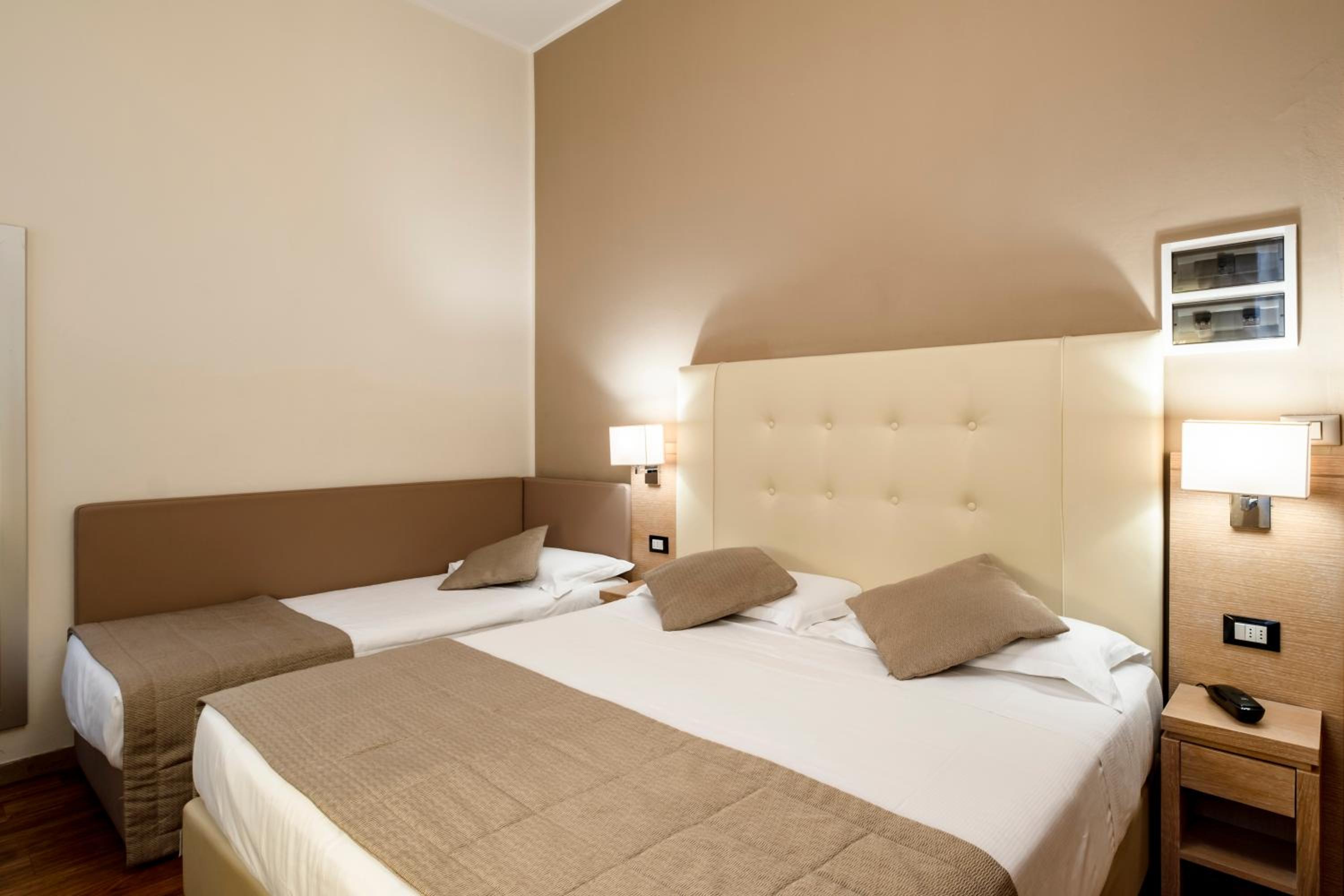 Triple Room photo 3