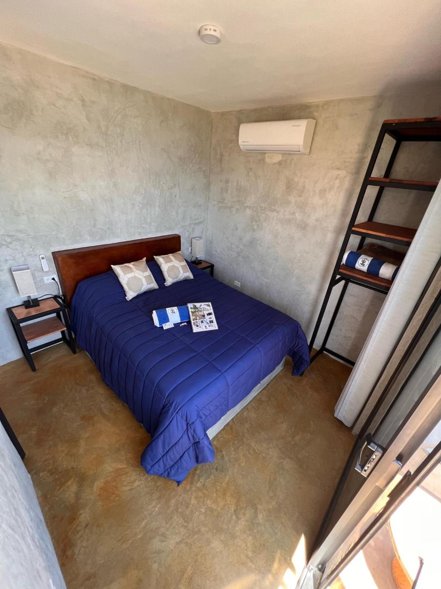 Two-Bedroom Apartment - Photo 2