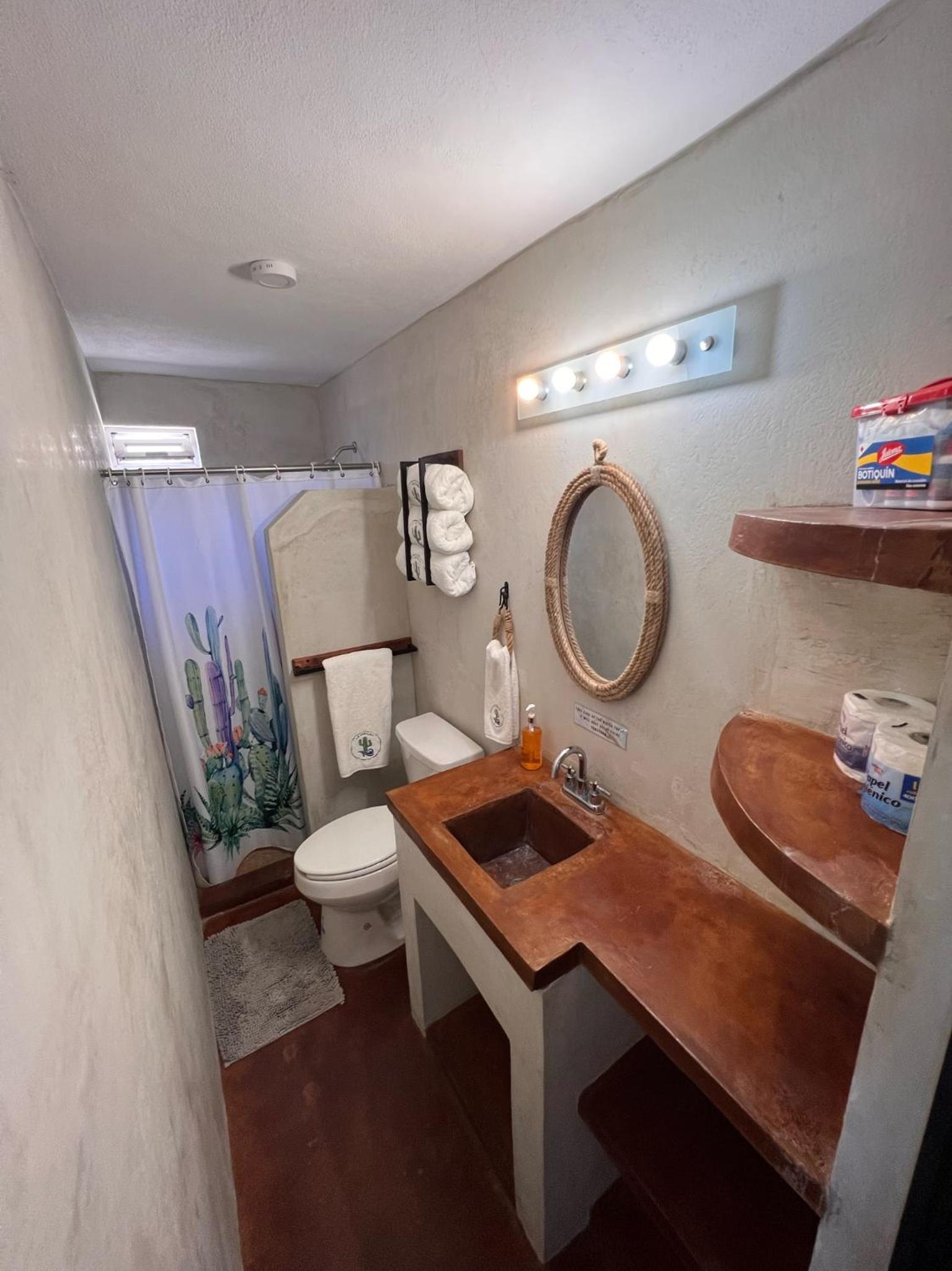 One-Bedroom Apartment - Photo 9