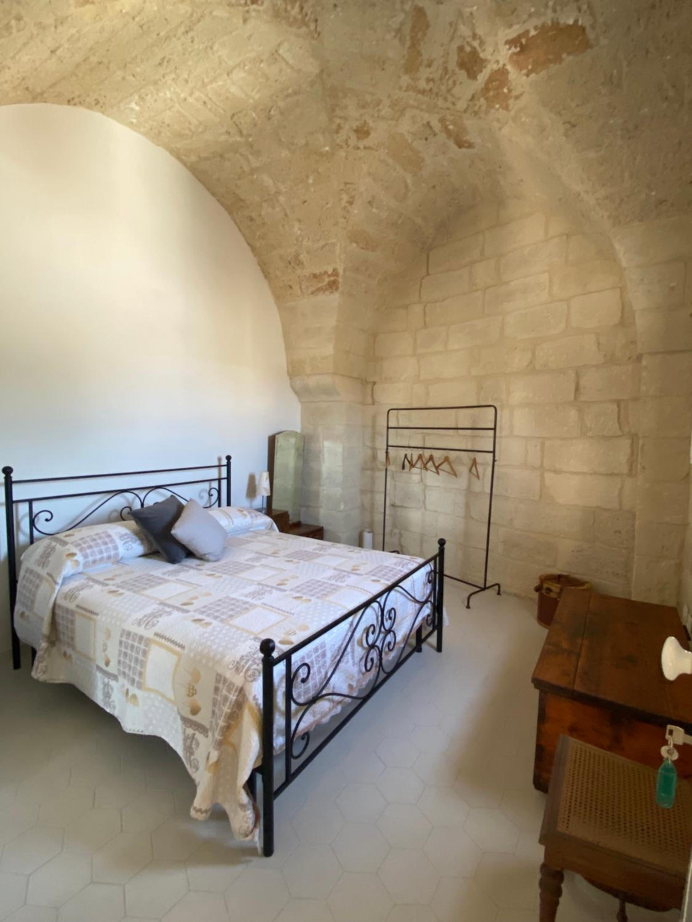 Queen Room photo 1