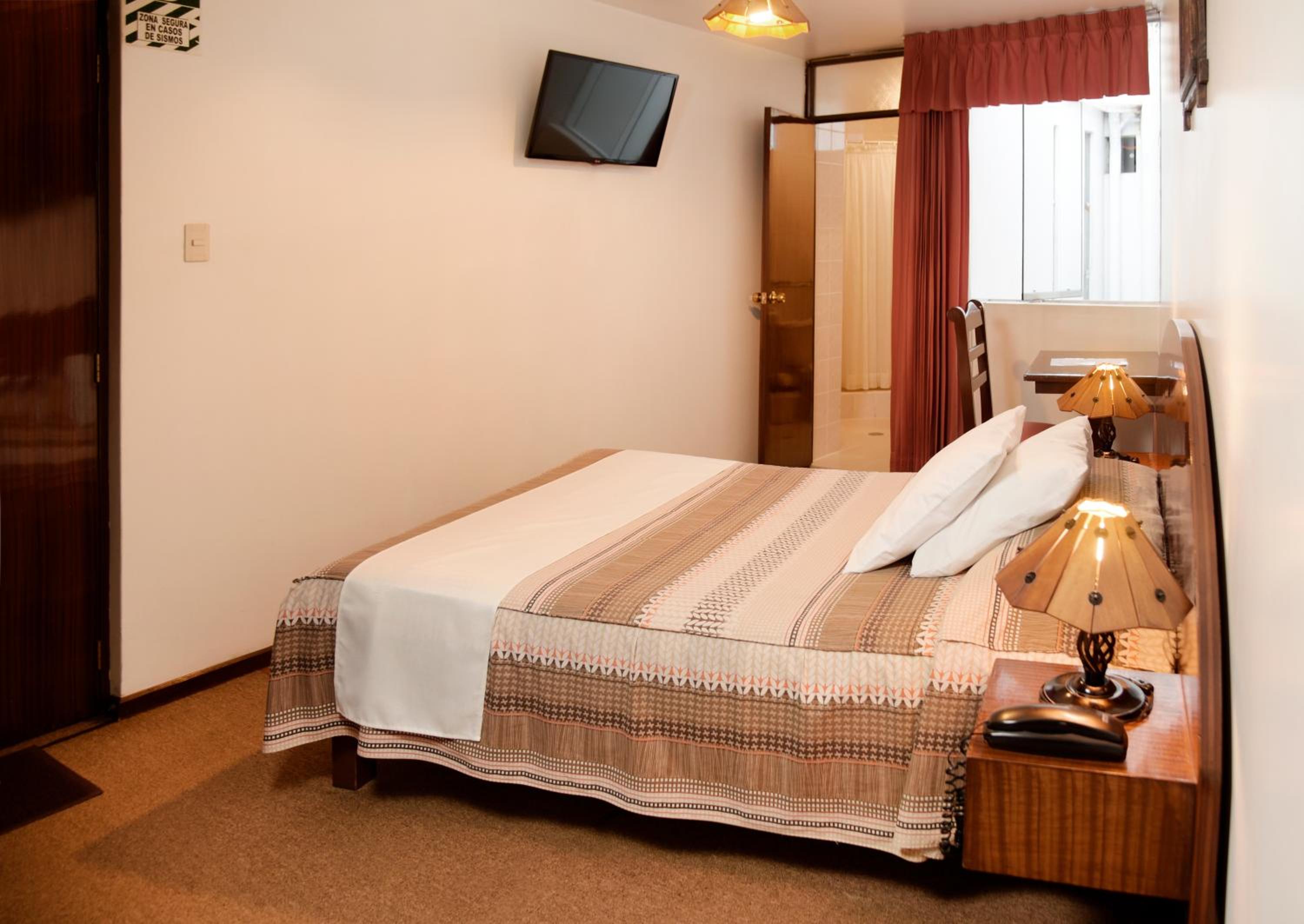 Small Double Room photo 1