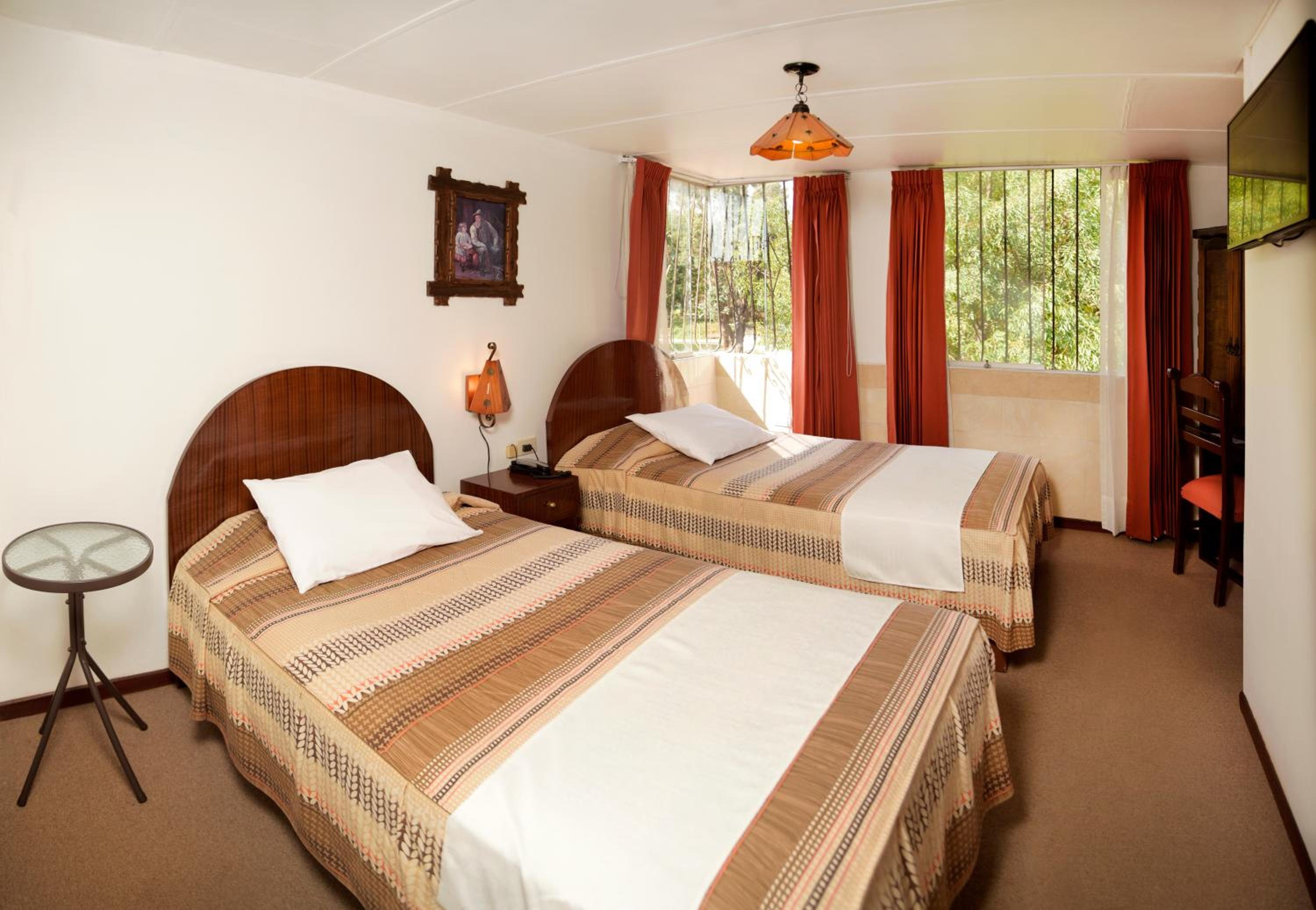 Small Twin Room photo 1