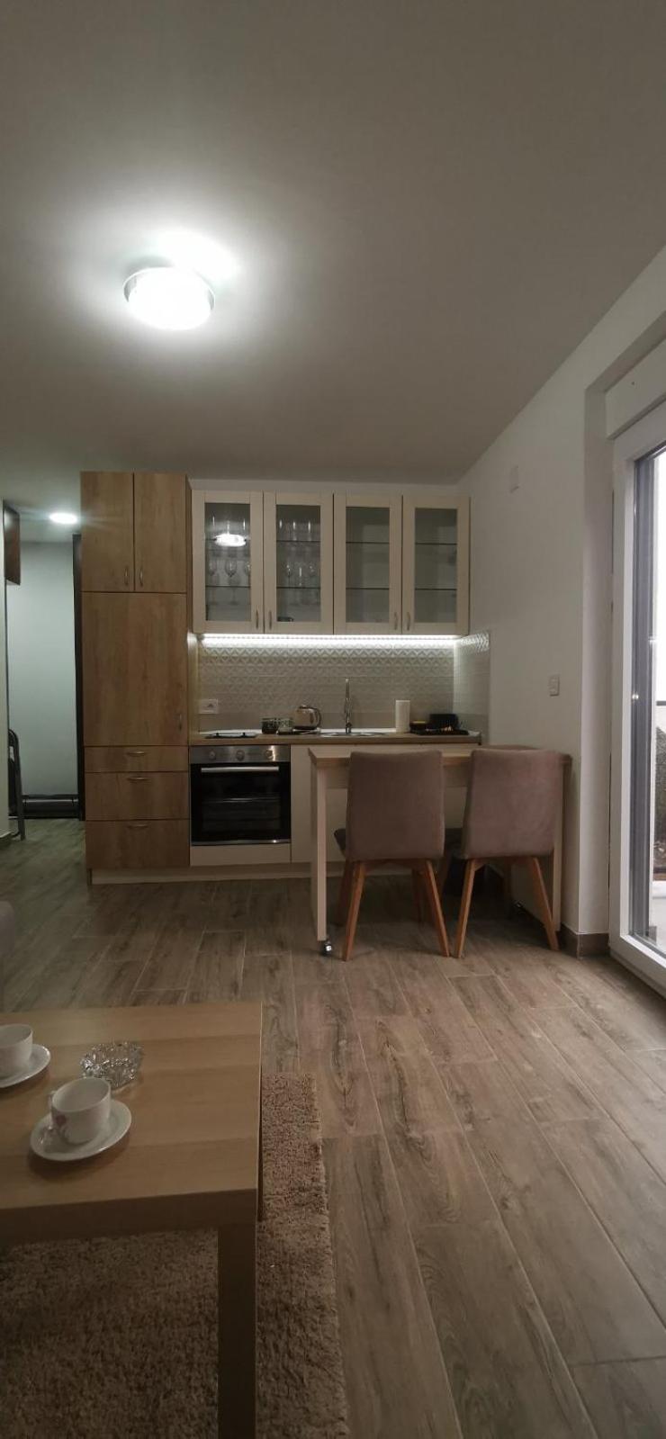 One-Bedroom Apartment photo 2